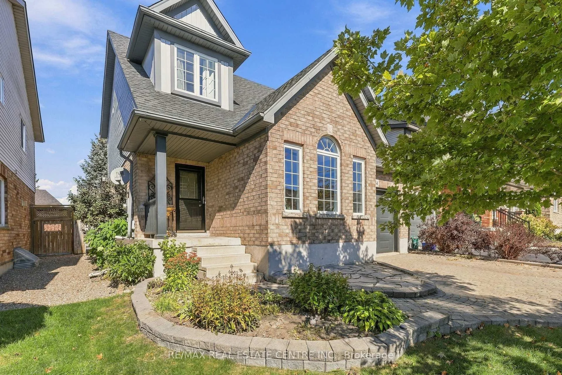 Photo 7 of 34 Mcmaster Road, Orangeville — HOMEH