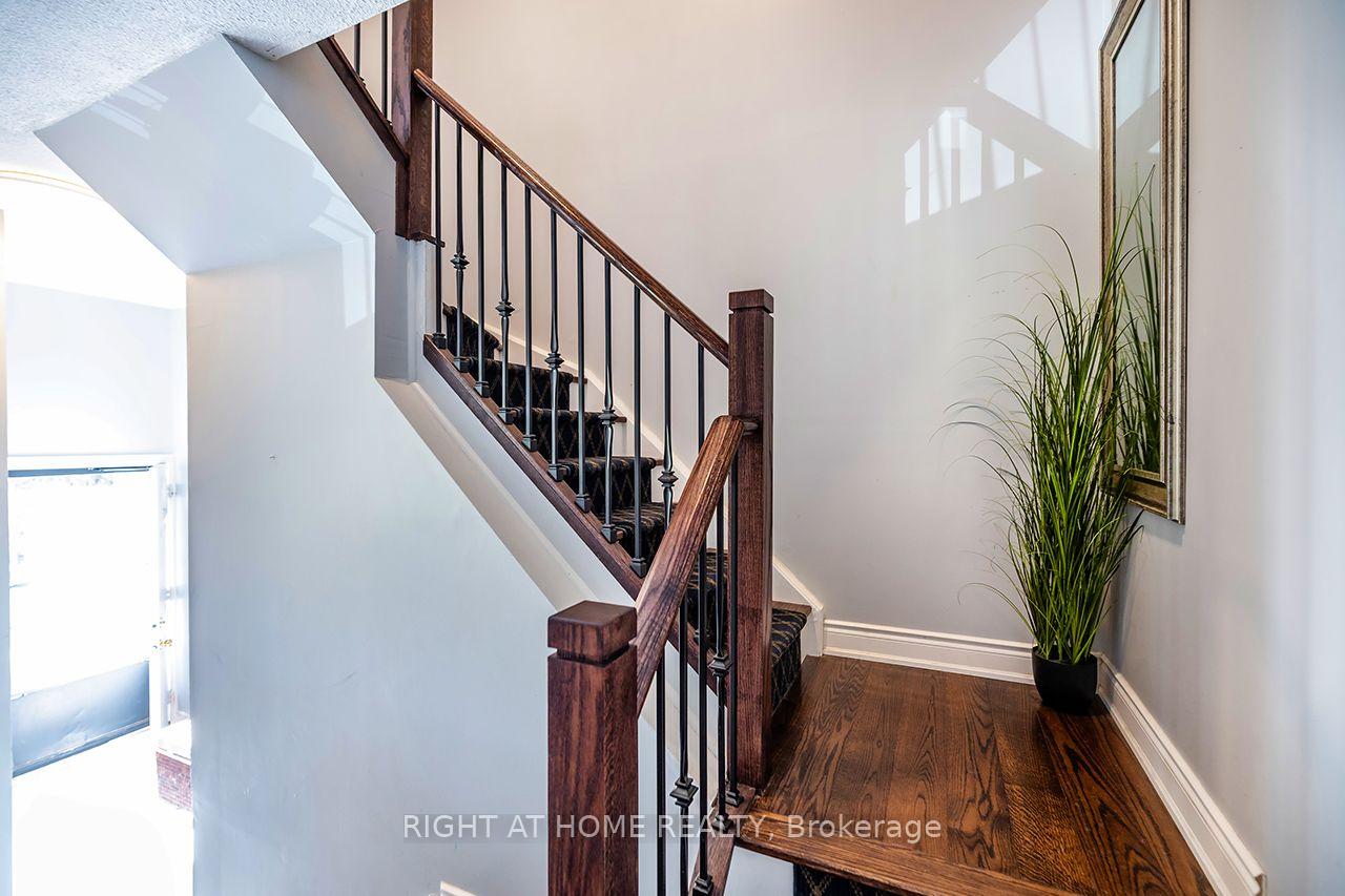 Photo 5 of Unit 5, 765 Oklahoma Drive, Pickering, West Shore — HOMEH