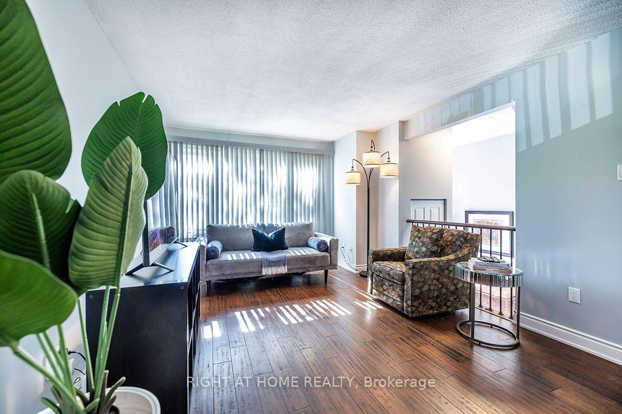 Photo 8 of Unit 5, 765 Oklahoma Drive, Pickering, West Shore — HOMEH