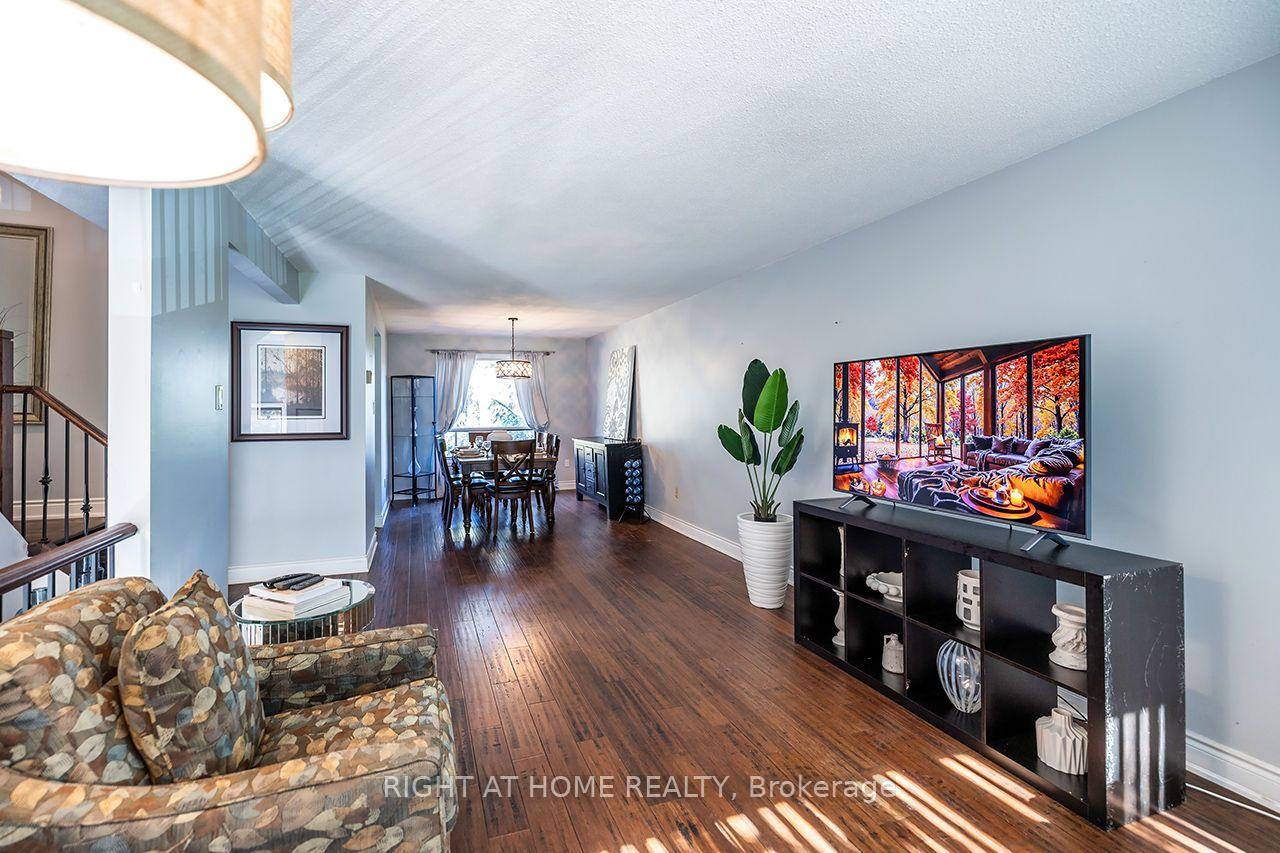Photo 9 of Unit 5, 765 Oklahoma Drive, Pickering, West Shore — HOMEH