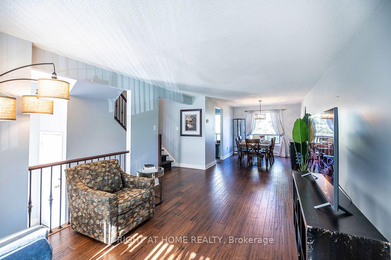 Photo 11 of Unit 5, 765 Oklahoma Drive, Pickering, West Shore — HOMEH