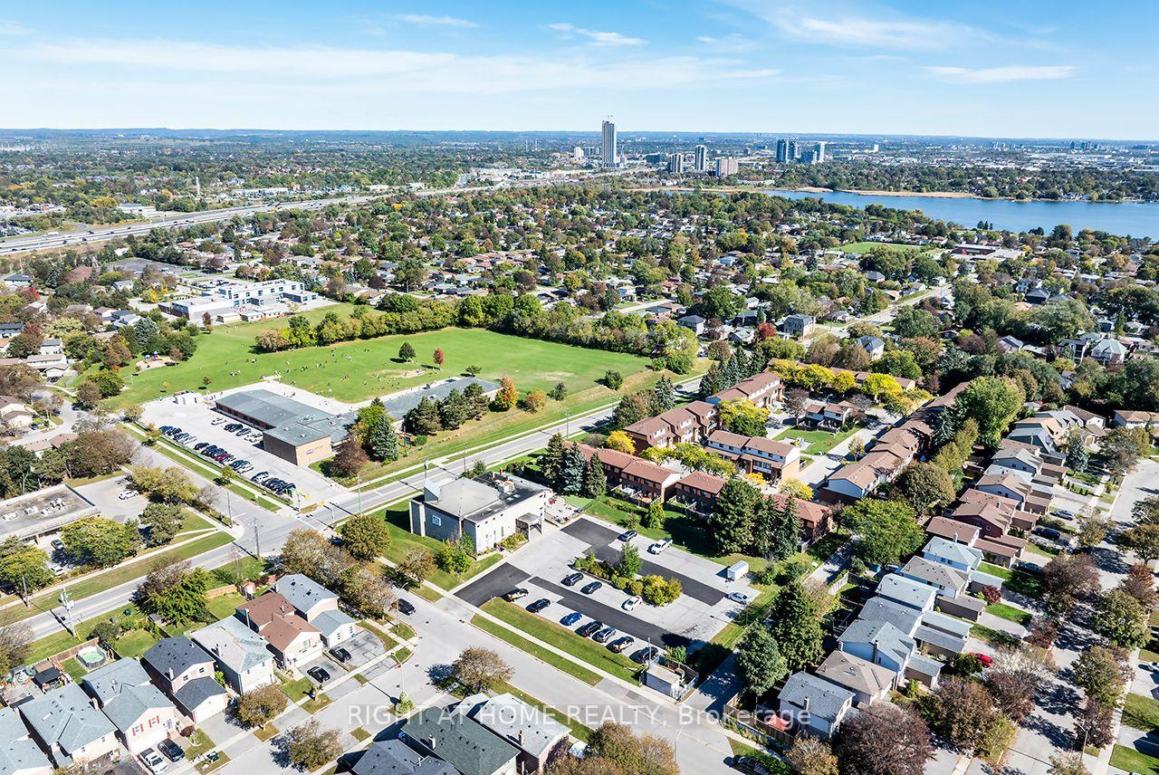 Photo 40 of Unit 5, 765 Oklahoma Drive, Pickering, West Shore — HOMEH