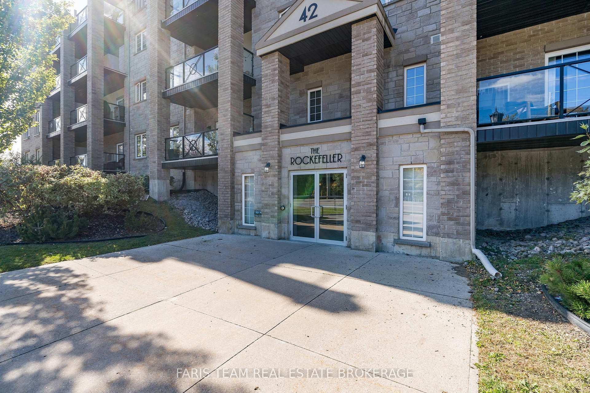 Photo 2 of Unit 212, 42 Ferndale Drive S, Barrie, Ardagh — HOMEH