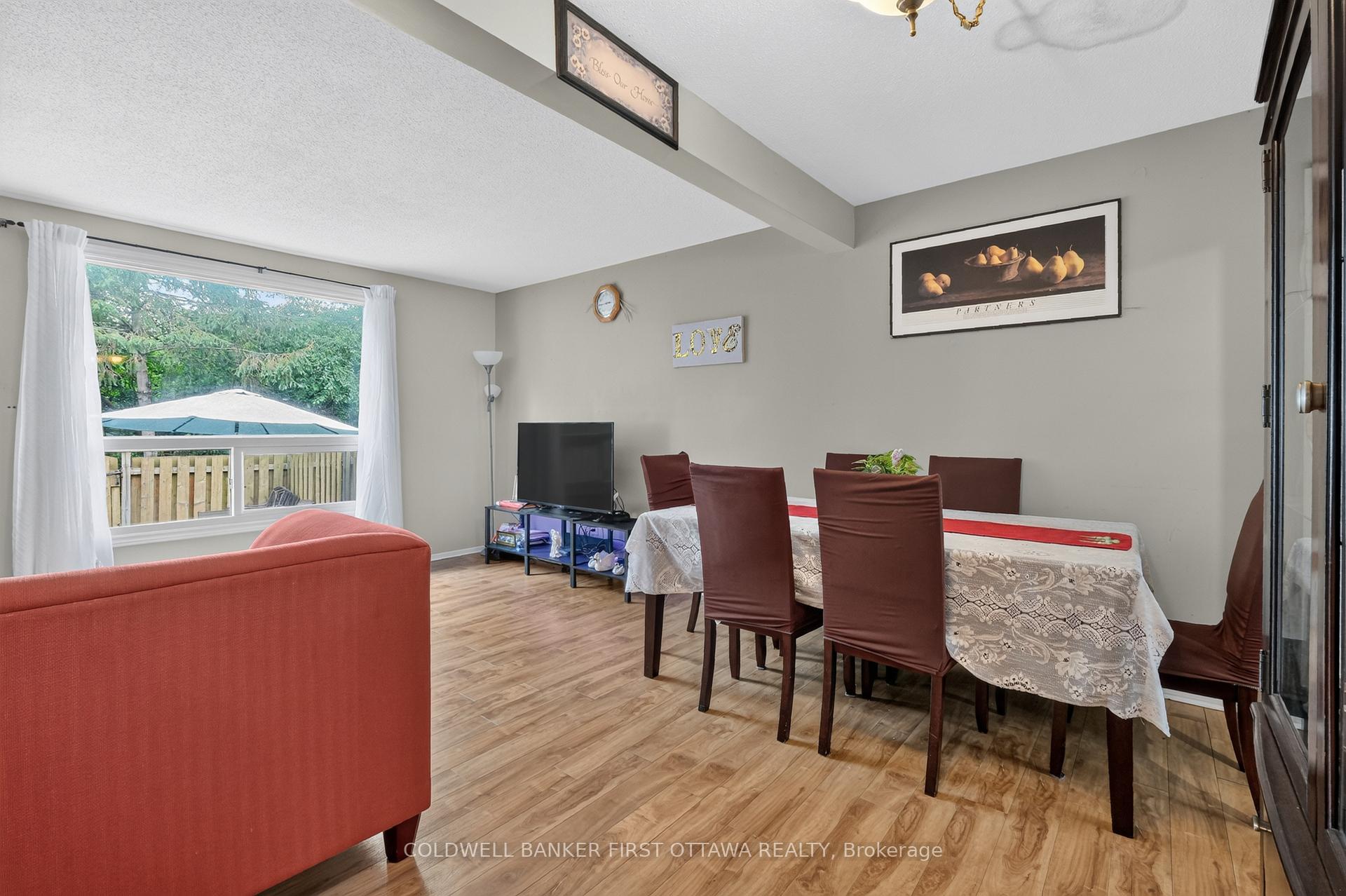 Photo 5 of Unit 98, 1444 Palmerston Drive, Ottawa, Carson Grove — HOMEH