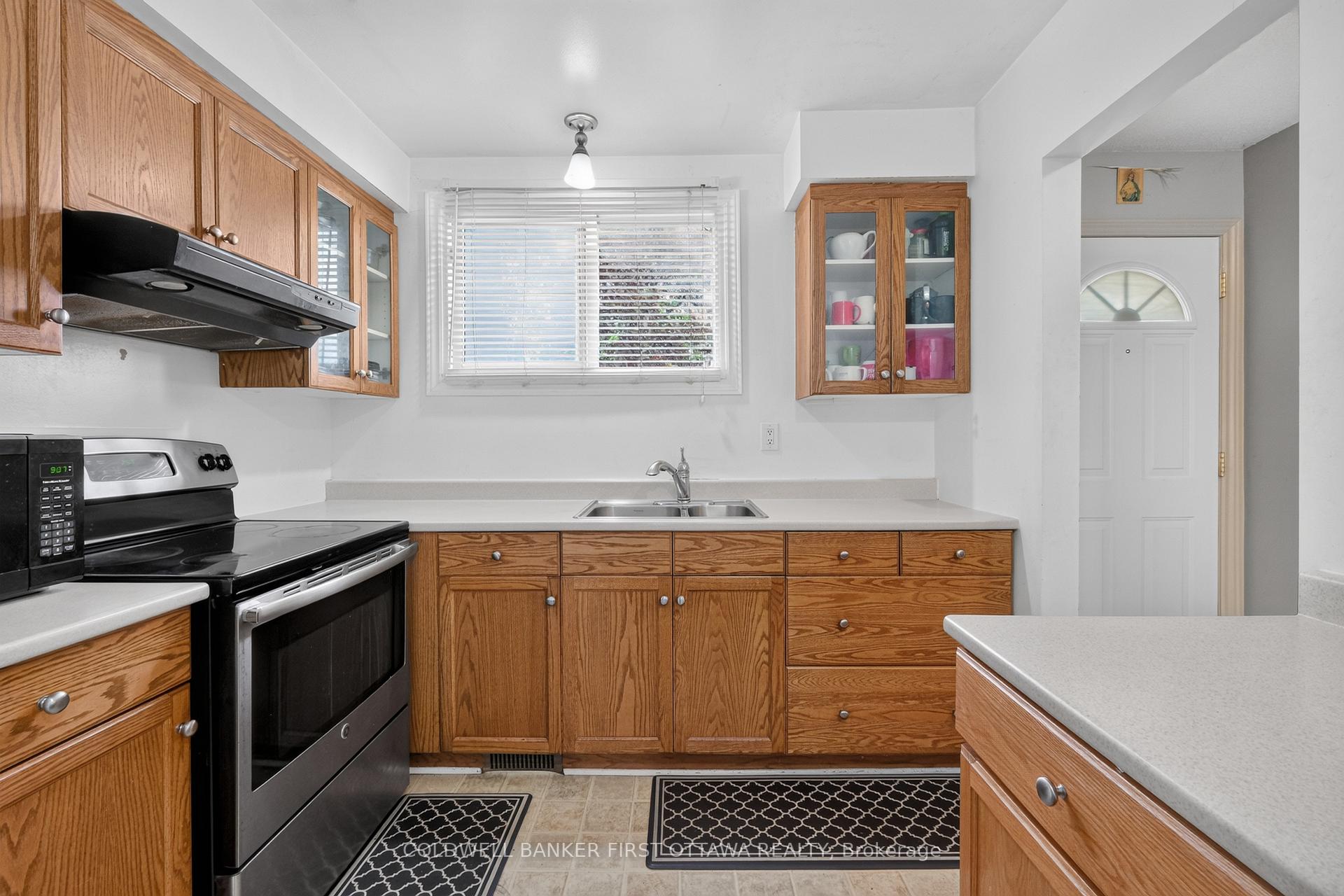 Photo 10 of Unit 98, 1444 Palmerston Drive, Ottawa, Carson Grove — HOMEH