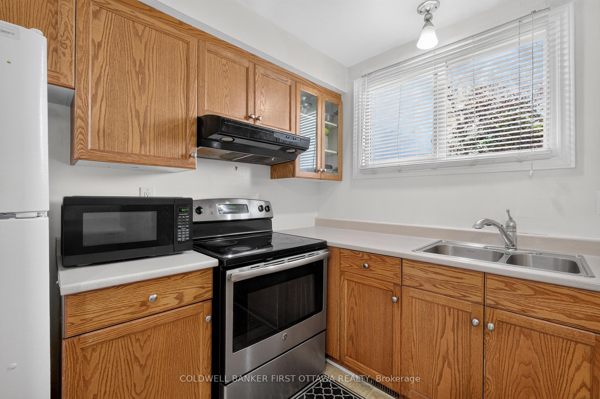 Photo 11 of Unit 98, 1444 Palmerston Drive, Ottawa, Carson Grove — HOMEH