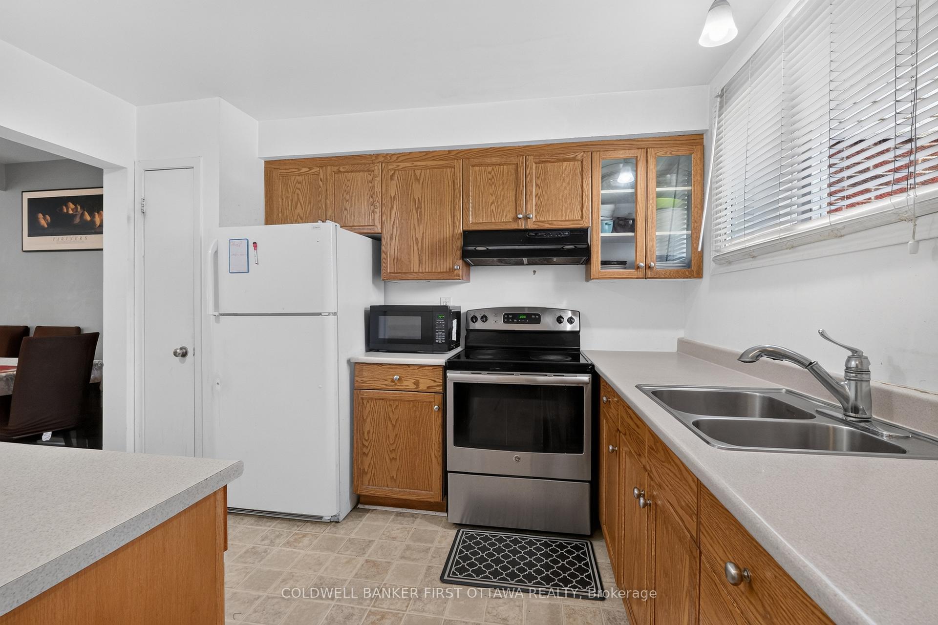 Photo 12 of Unit 98, 1444 Palmerston Drive, Ottawa, Carson Grove — HOMEH