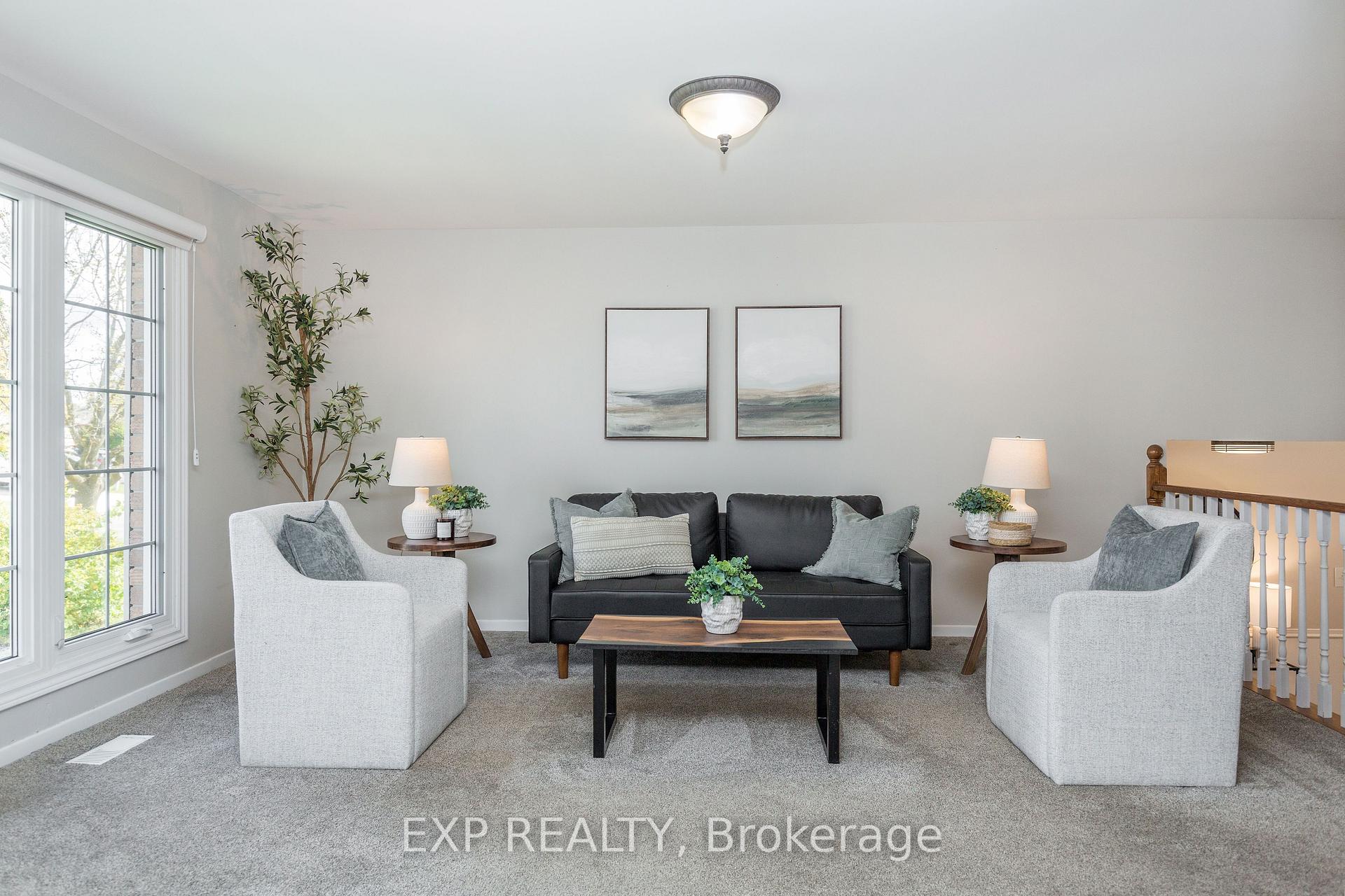 Photo 4 of 12 Craig Crescent, Barrie, Sunnidale — HOMEH