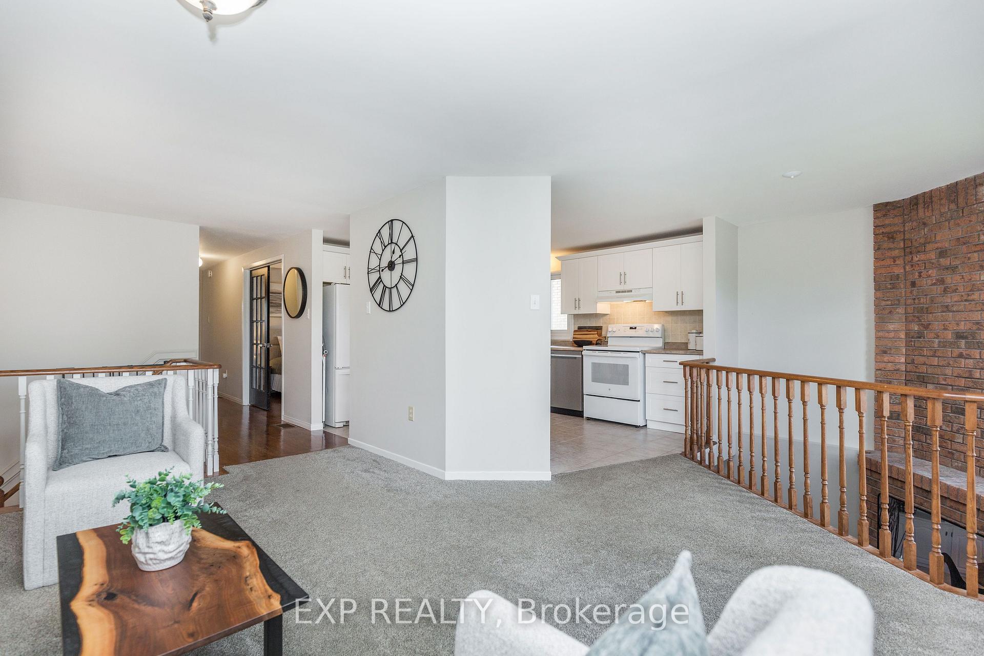 Photo 8 of 12 Craig Crescent, Barrie, Sunnidale — HOMEH