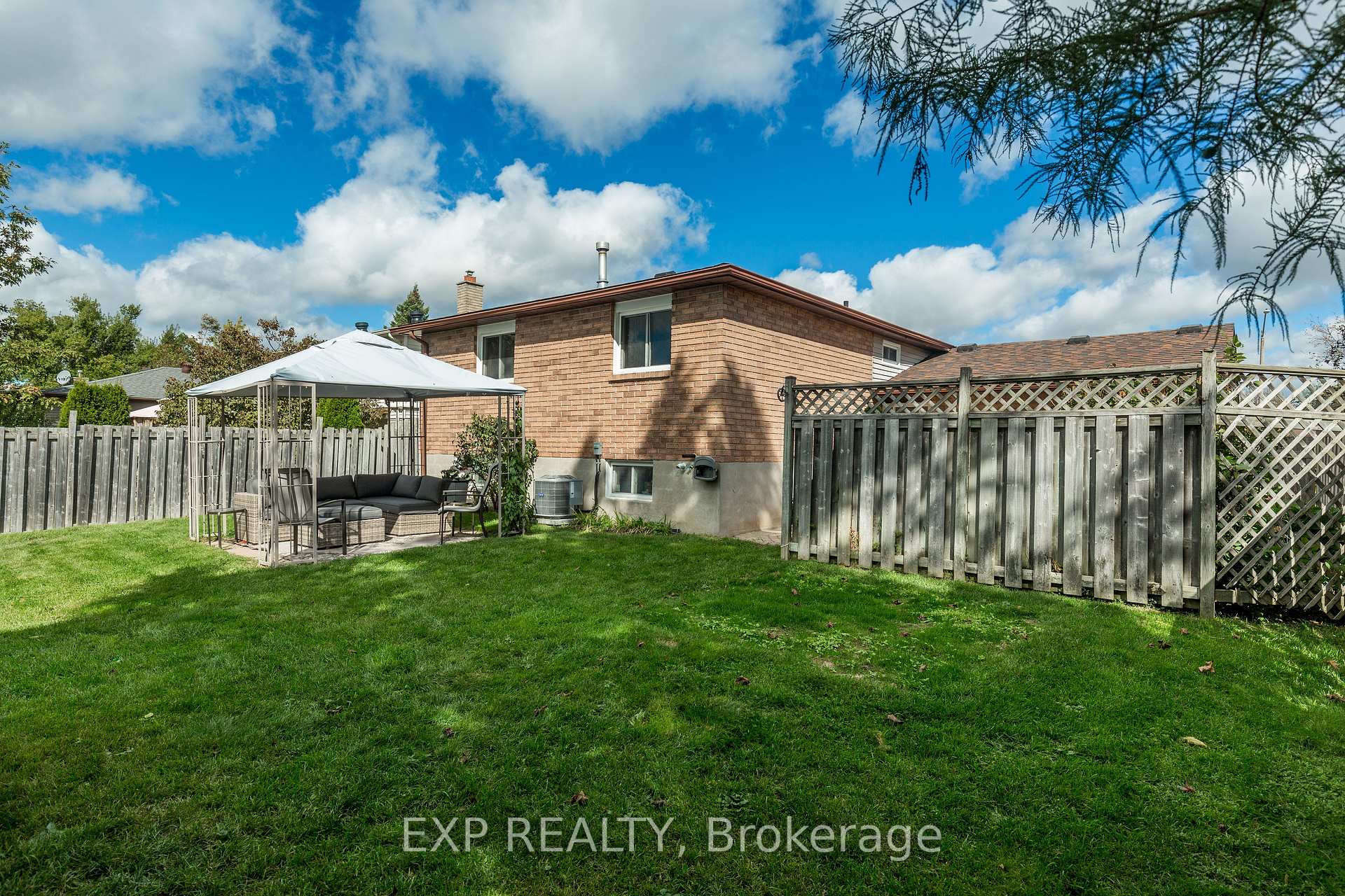 Photo 27 of 12 Craig Crescent, Barrie, Sunnidale — HOMEH