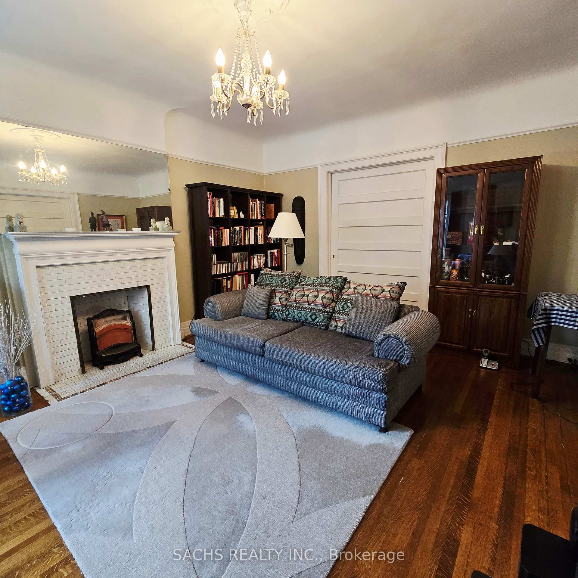 Photo 4 of 20 Dalton Road, Toronto, The Annex — HOMEH