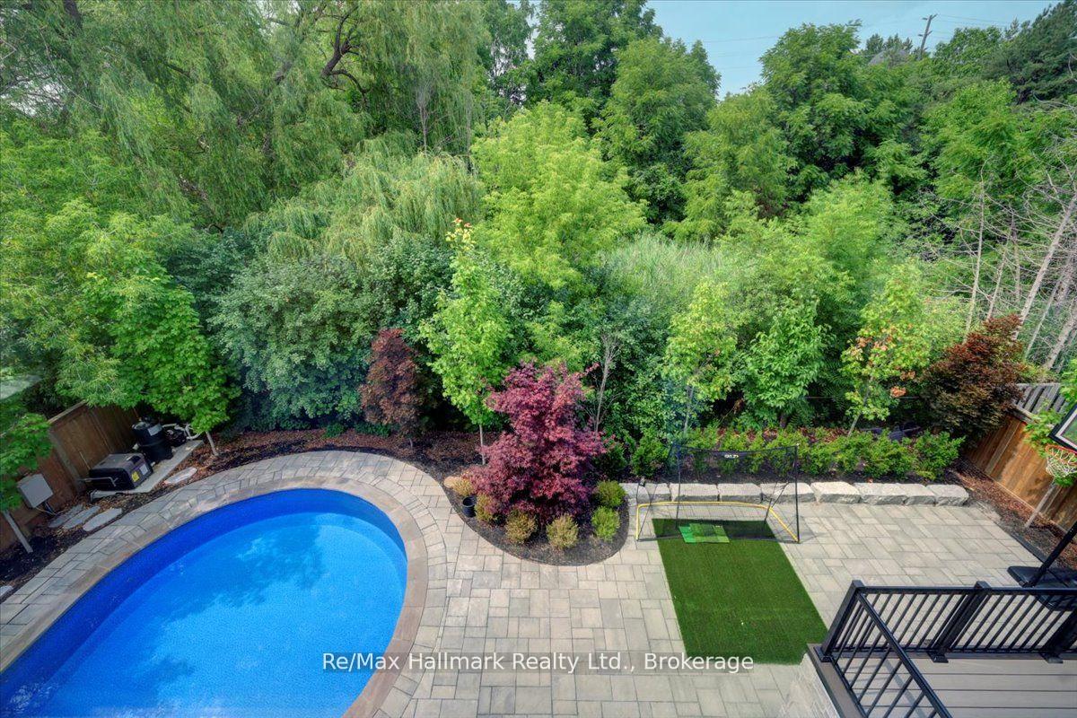 Photo 3 of 1225 Baldwin Drive, Oakville, Morrison — HOMEH