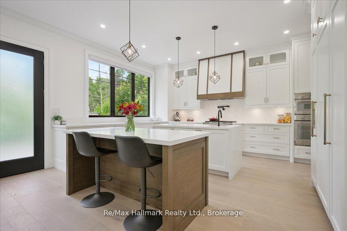 Photo 13 of 1225 Baldwin Drive, Oakville, Morrison — HOMEH