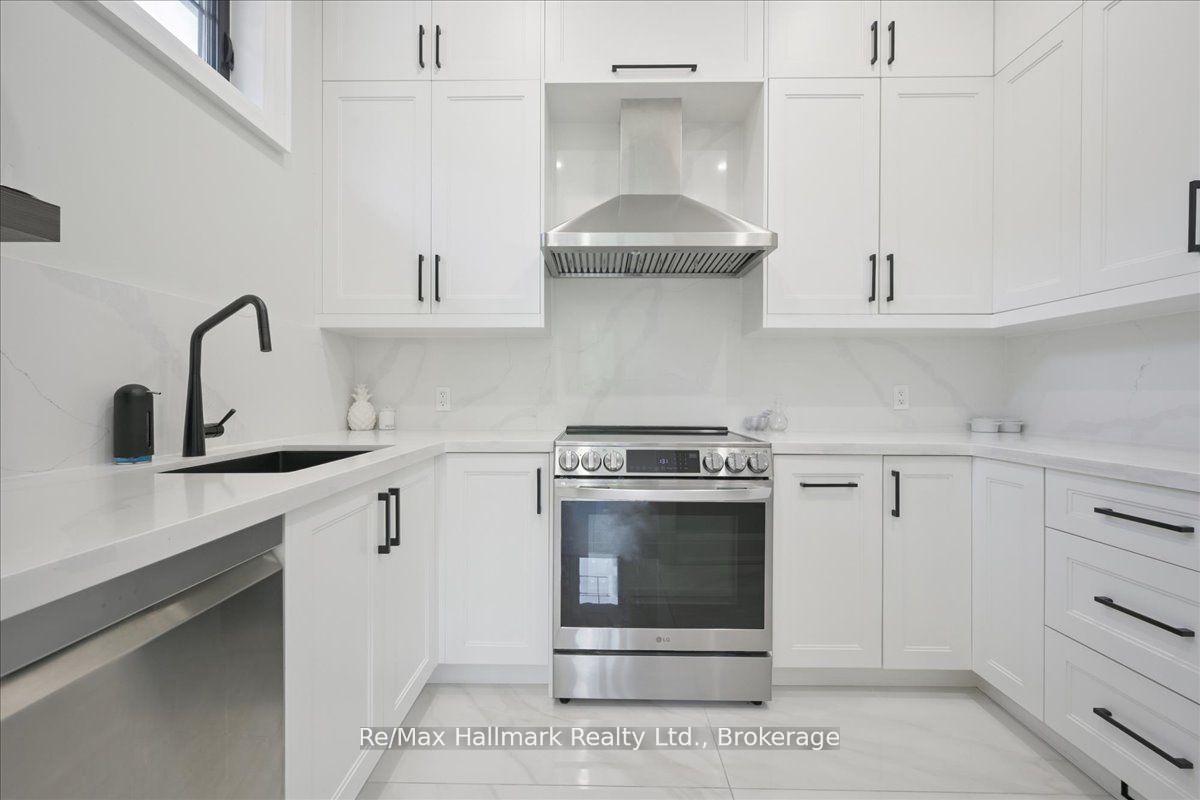 Photo 19 of 1225 Baldwin Drive, Oakville, Morrison — HOMEH