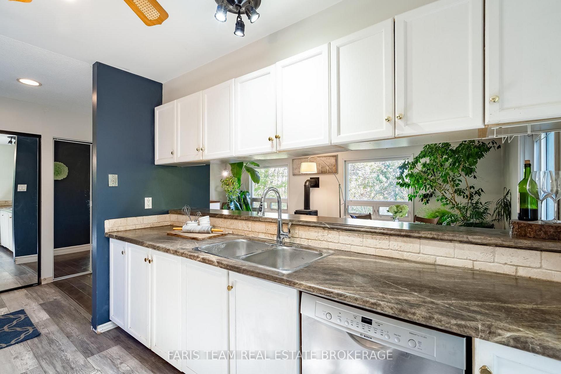Photo 7 of 29 Oneida Avenue, Oro-Medonte, Sugarbush — HOMEH