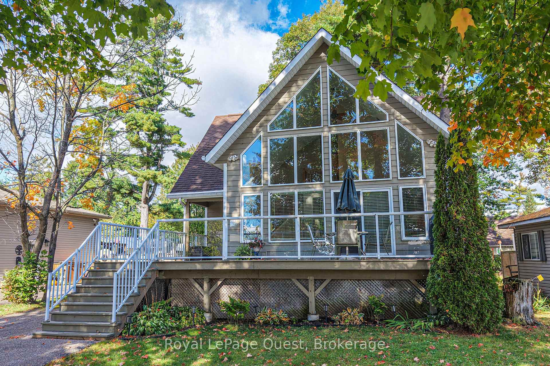 Photo of 2956 Lakeside Drive