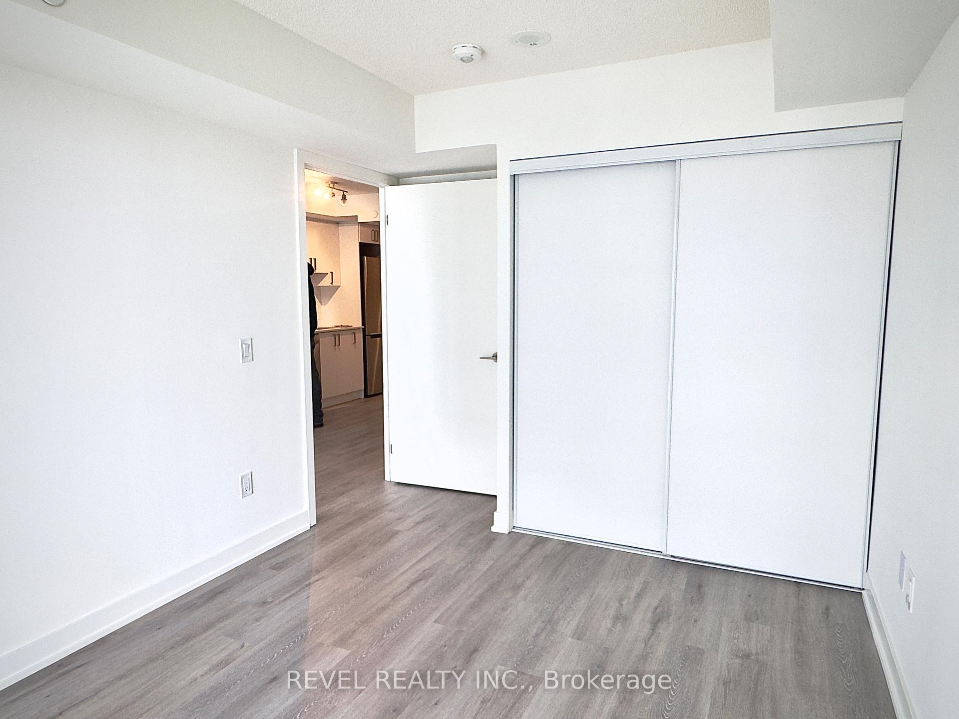 Photo 9 of Unit 1409, 1010 Sandy Beach Road S, Pickering, Bay Ridges — HOMEH