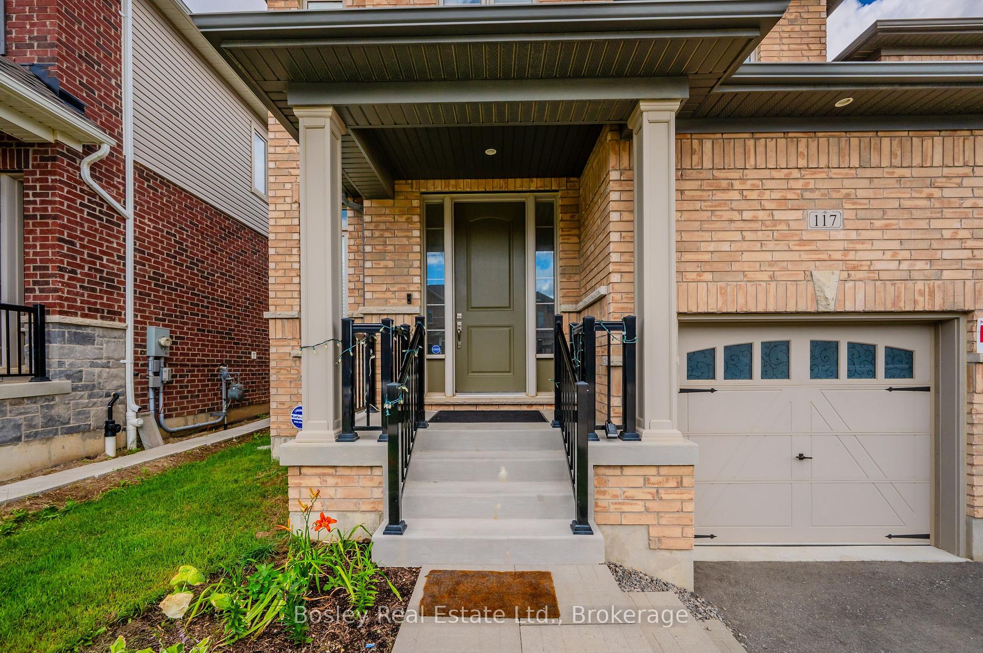 Photo 4 of 117 Haldimand Street, Kitchener, Huron Park — HOMEH