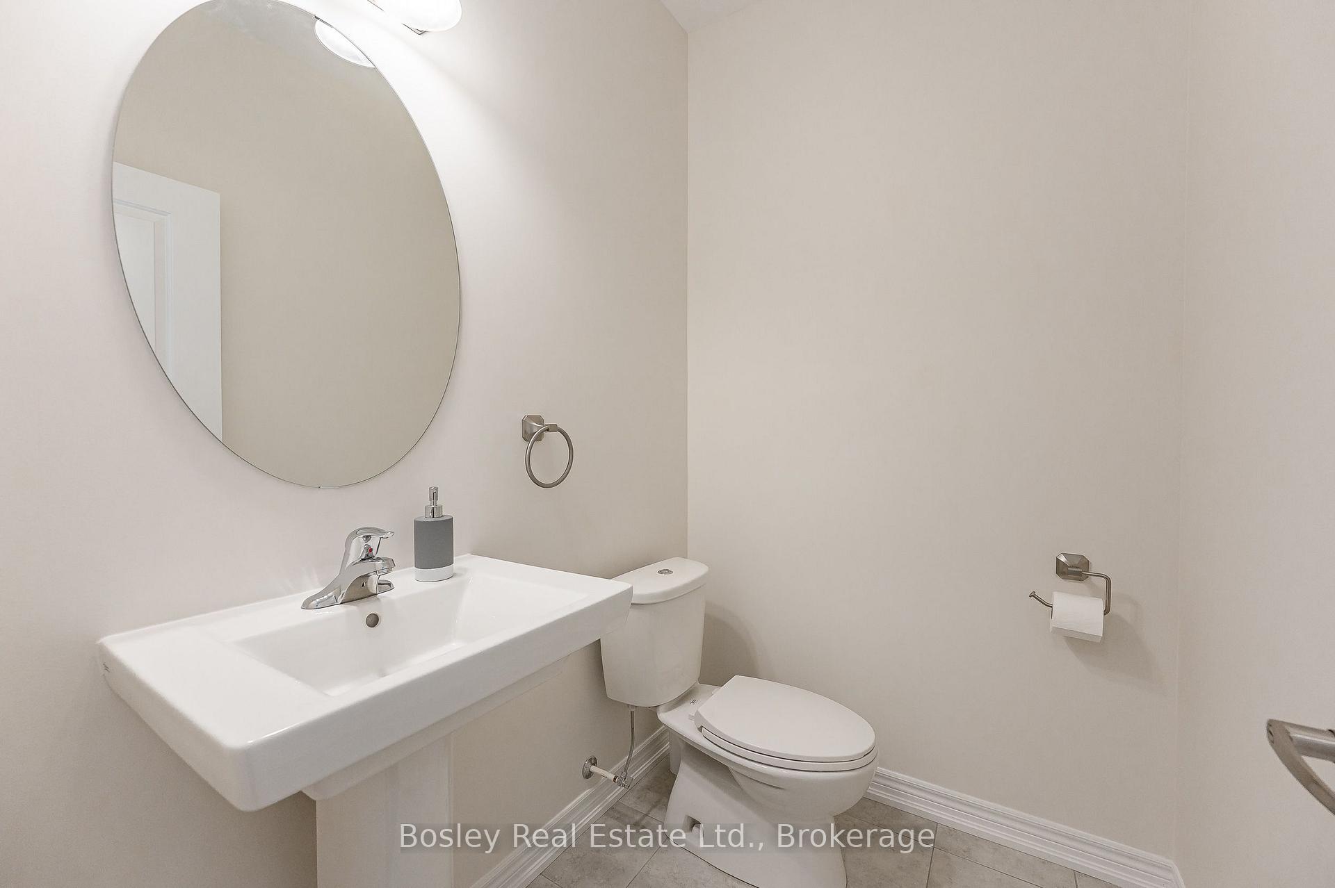 Photo 8 of 117 Haldimand Street, Kitchener, Huron Park — HOMEH