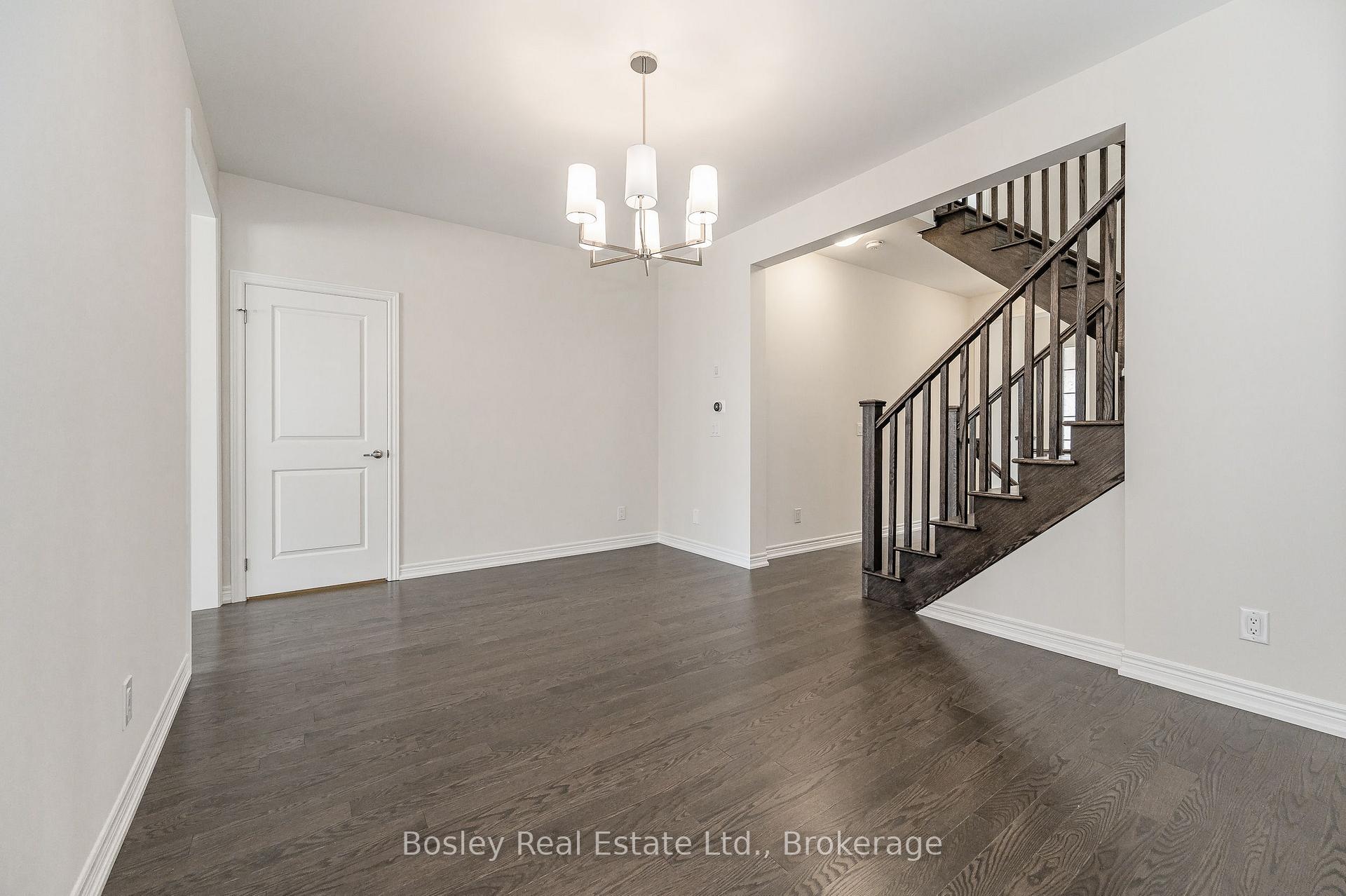 Photo 11 of 117 Haldimand Street, Kitchener, Huron Park — HOMEH