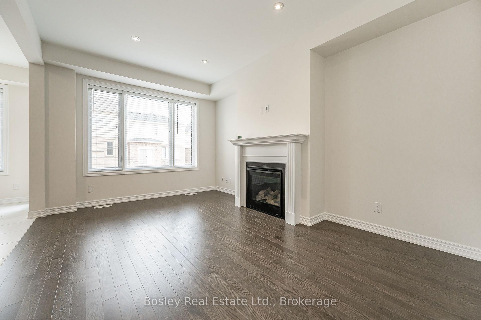 Photo 13 of 117 Haldimand Street, Kitchener, Huron Park — HOMEH