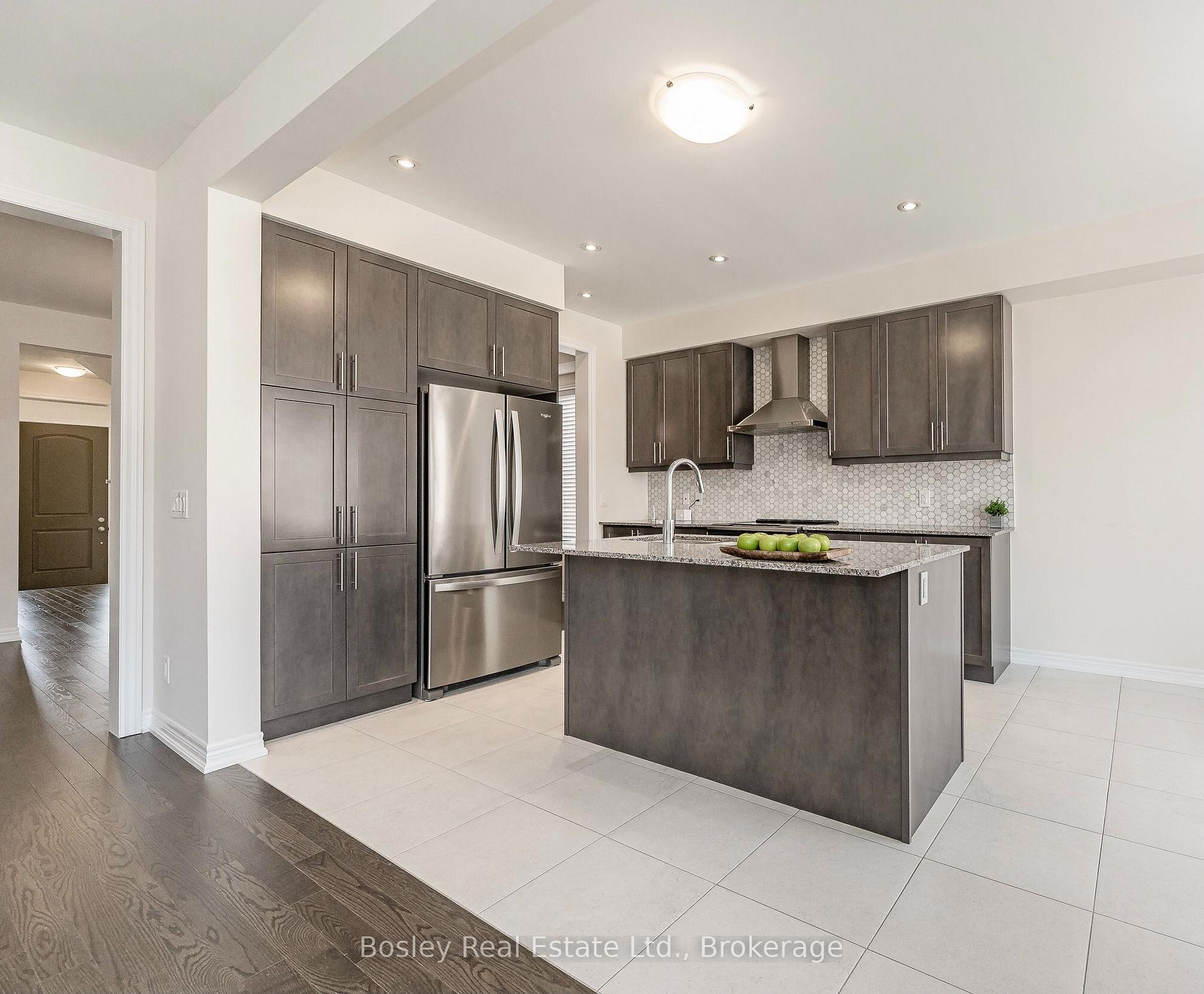 Photo 17 of 117 Haldimand Street, Kitchener, Huron Park — HOMEH