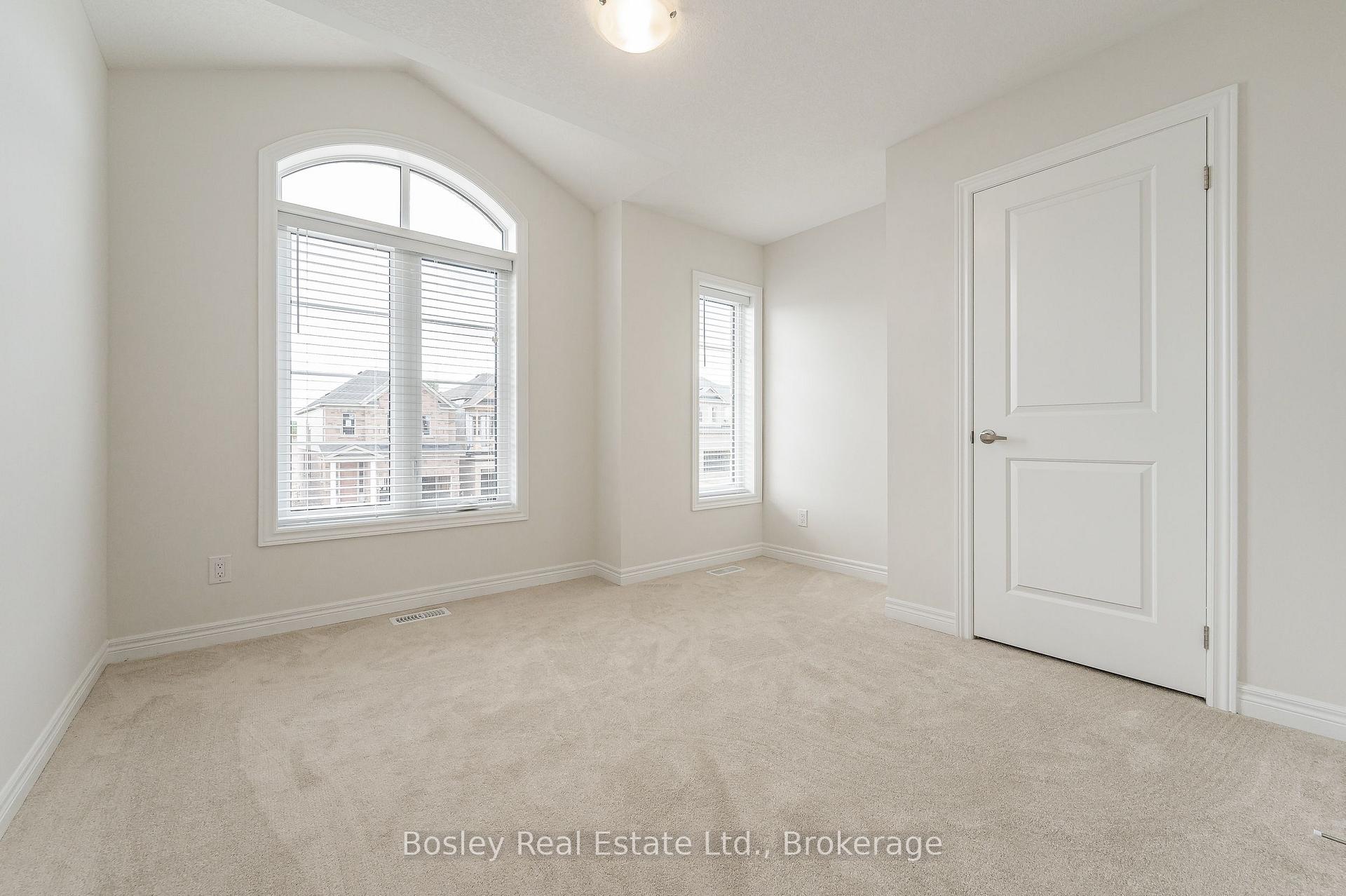 Photo 27 of 117 Haldimand Street, Kitchener, Huron Park — HOMEH