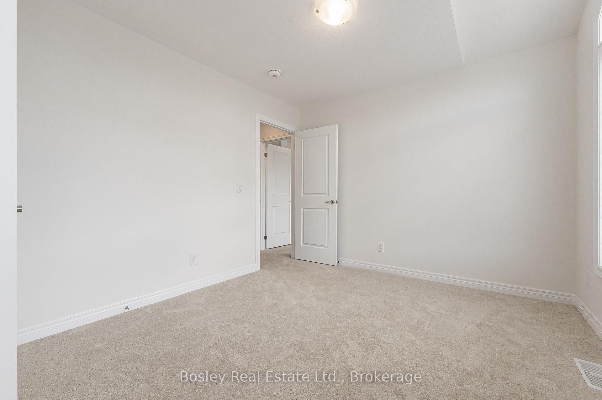 Photo 28 of 117 Haldimand Street, Kitchener, Huron Park — HOMEH