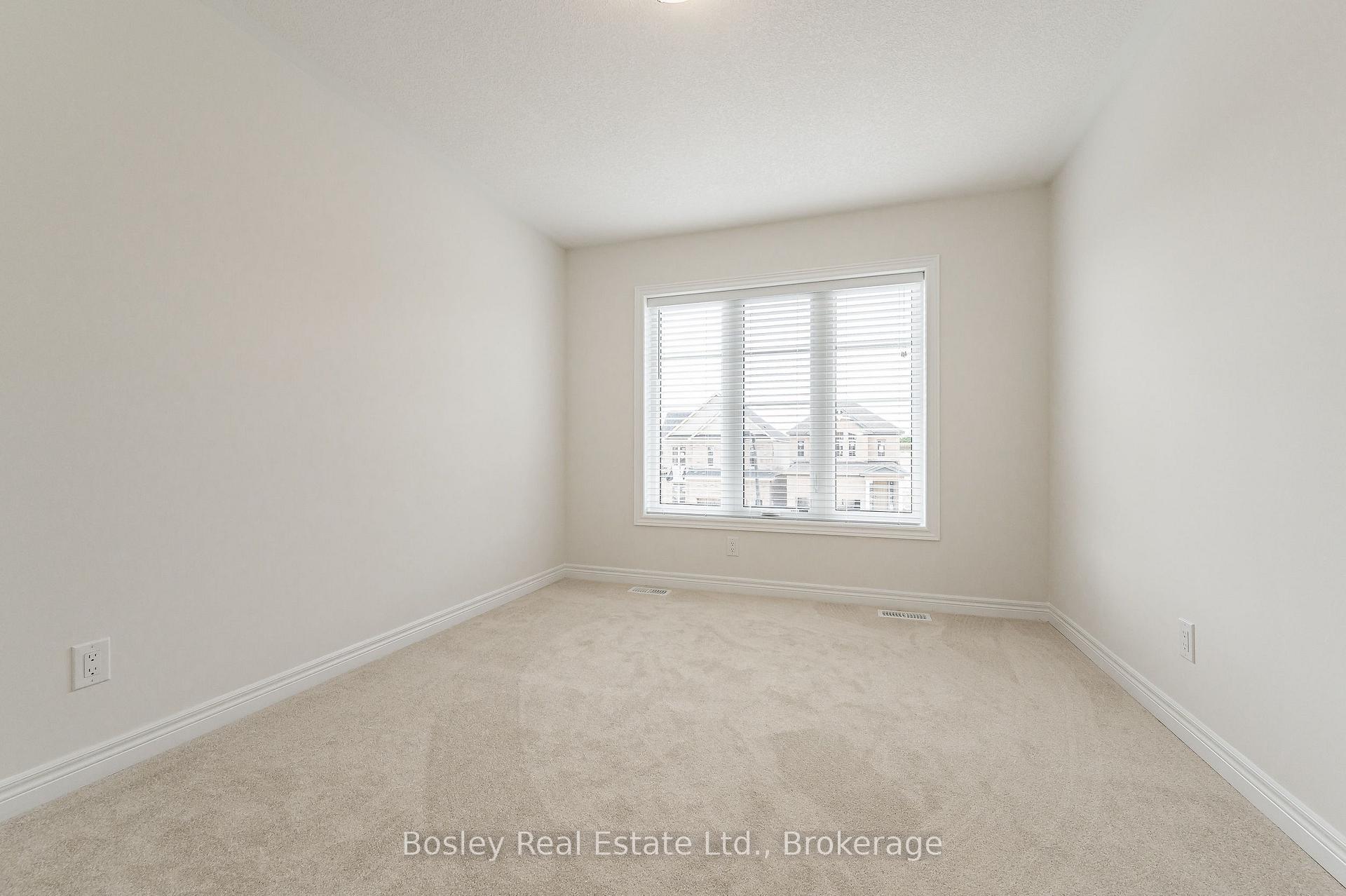 Photo 29 of 117 Haldimand Street, Kitchener, Huron Park — HOMEH