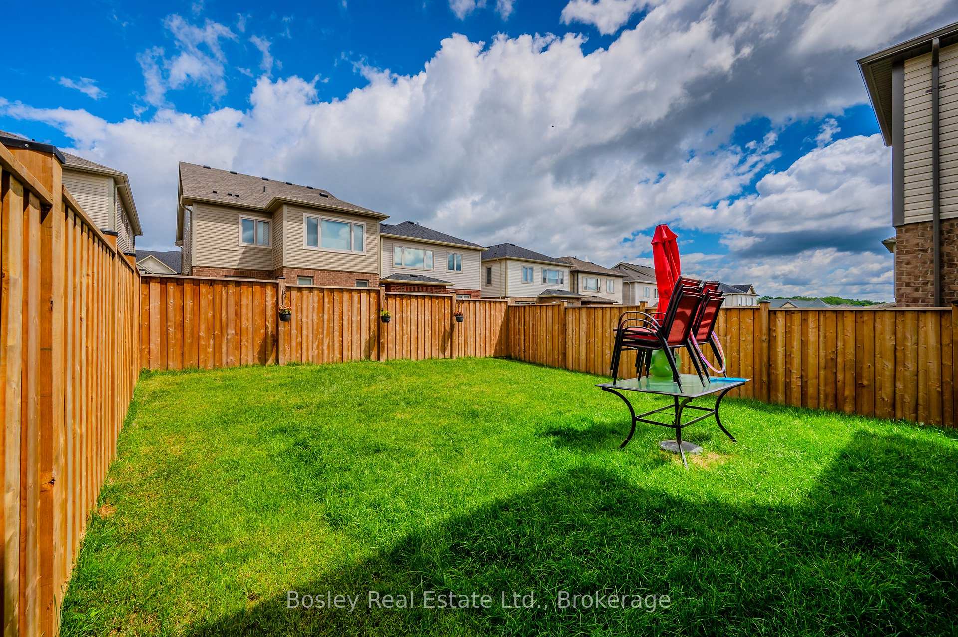 Photo 38 of 117 Haldimand Street, Kitchener, Huron Park — HOMEH