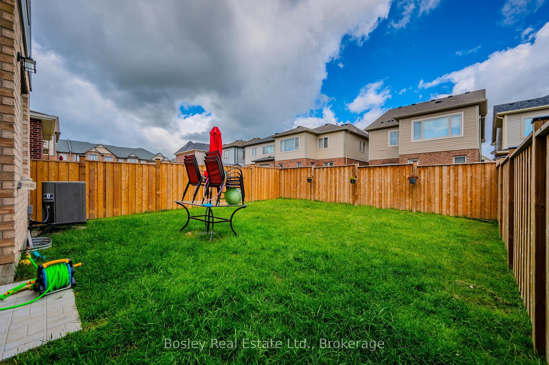 Photo 41 of 117 Haldimand Street, Kitchener, Huron Park — HOMEH
