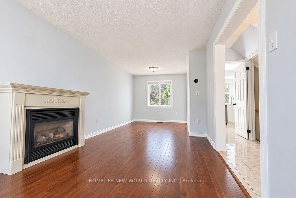 Photo 4 of 26 Warner Road, Barrie, Holly — HOMEH