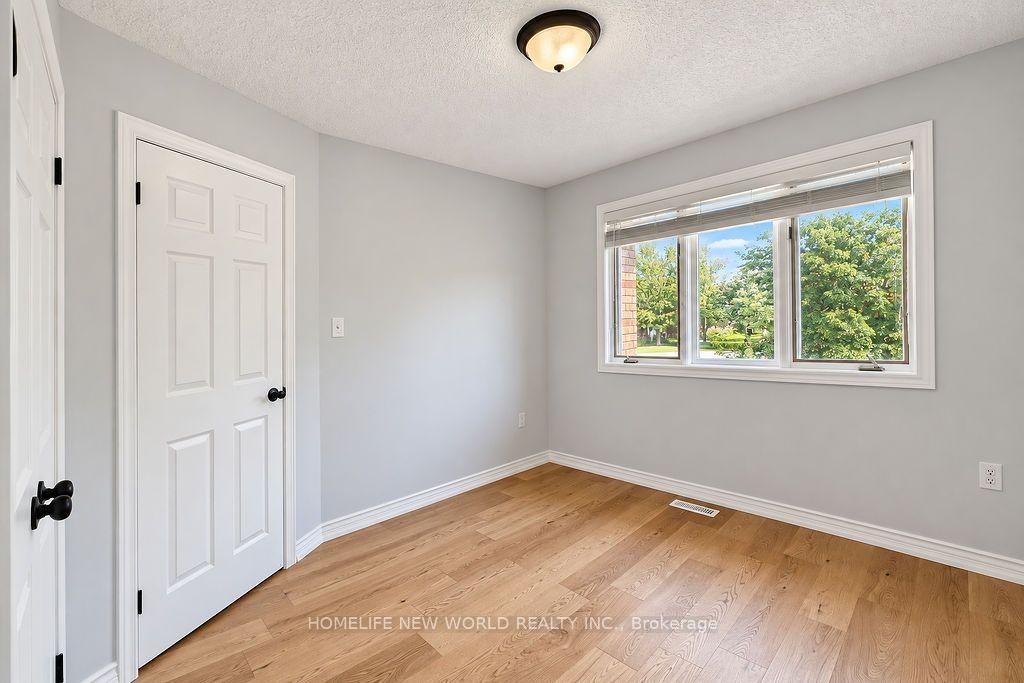 Photo 17 of 26 Warner Road, Barrie, Holly — HOMEH