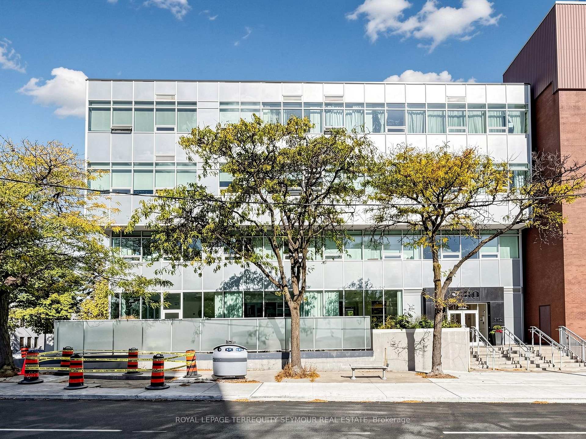 Photo 1 of Unit 401, 562 Eglinton Avenue E, Toronto, Mount Pleasant East — HOMEH