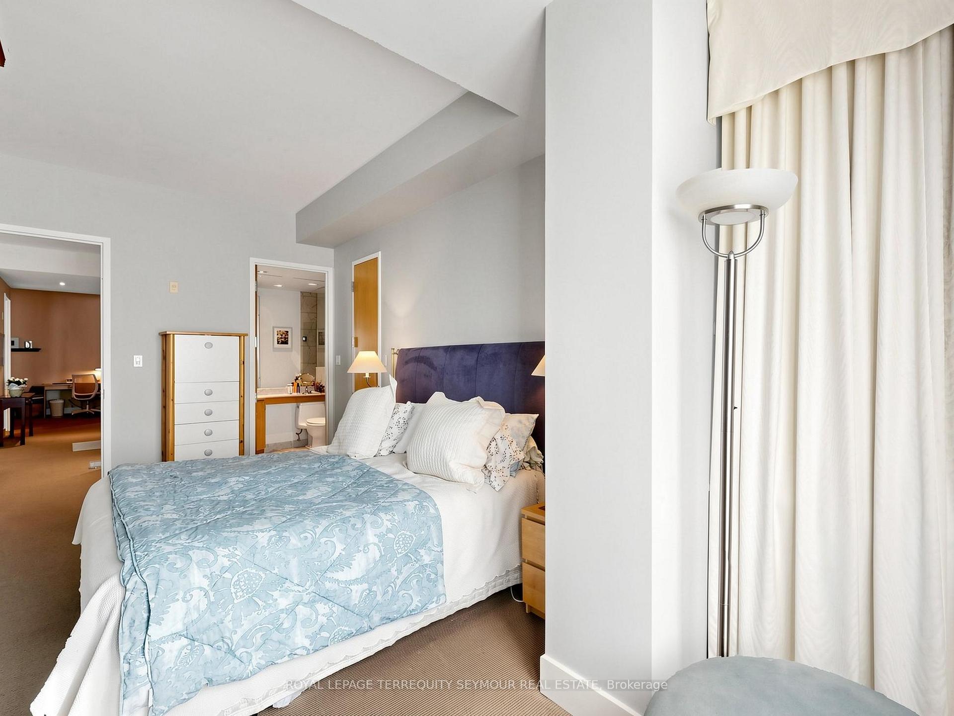 Photo 18 of Unit 401, 562 Eglinton Avenue E, Toronto, Mount Pleasant East — HOMEH