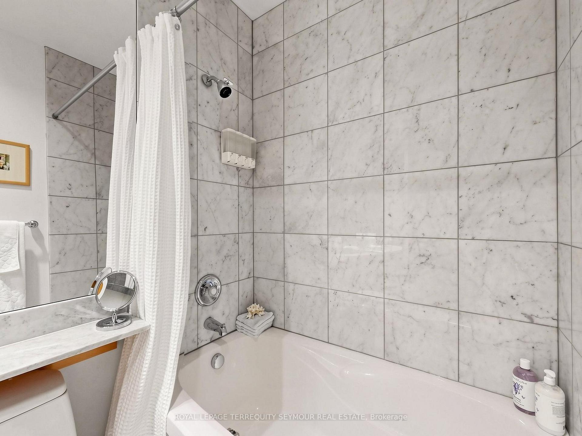 Photo 24 of Unit 401, 562 Eglinton Avenue E, Toronto, Mount Pleasant East — HOMEH