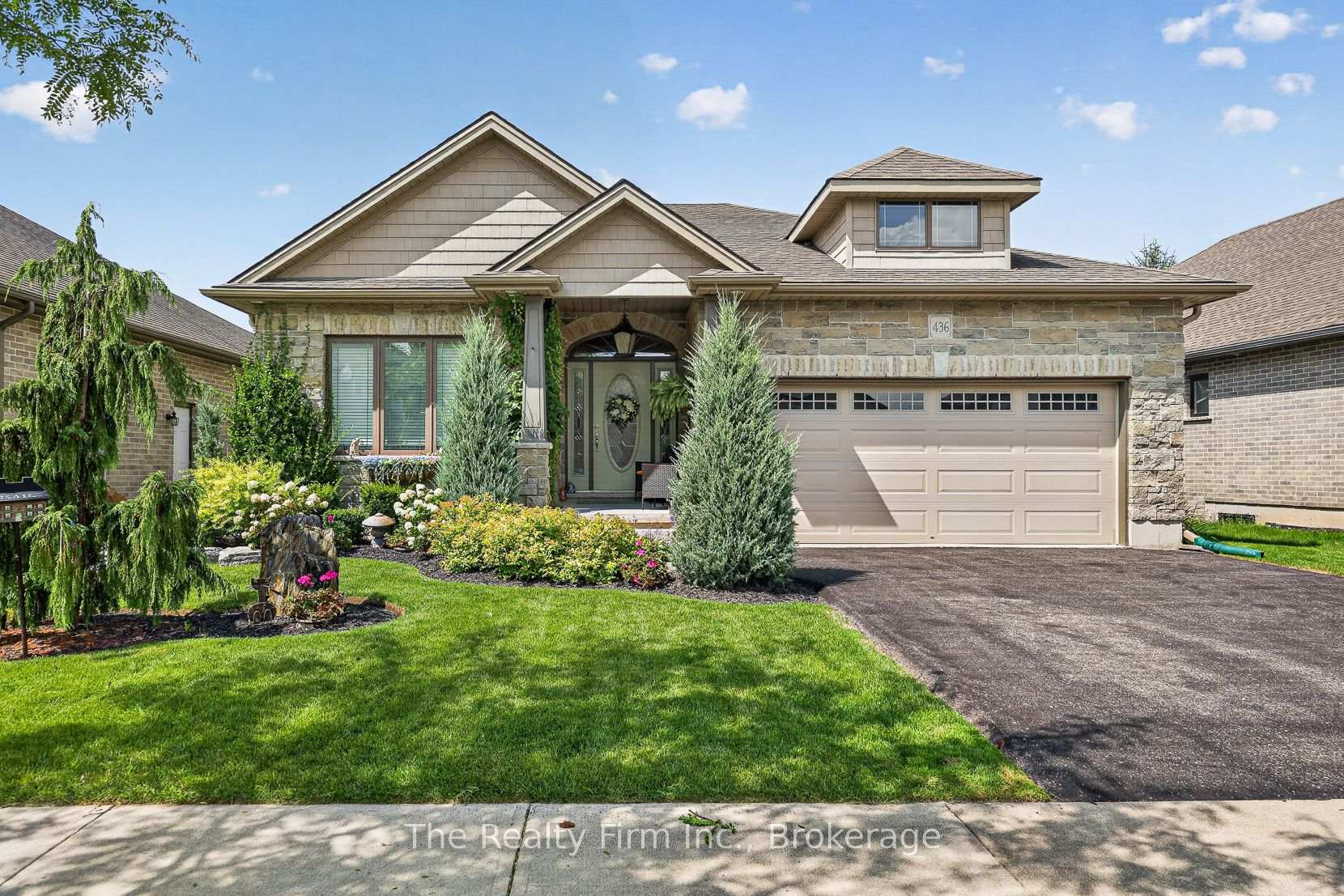 Photo of 436 Fairway Road