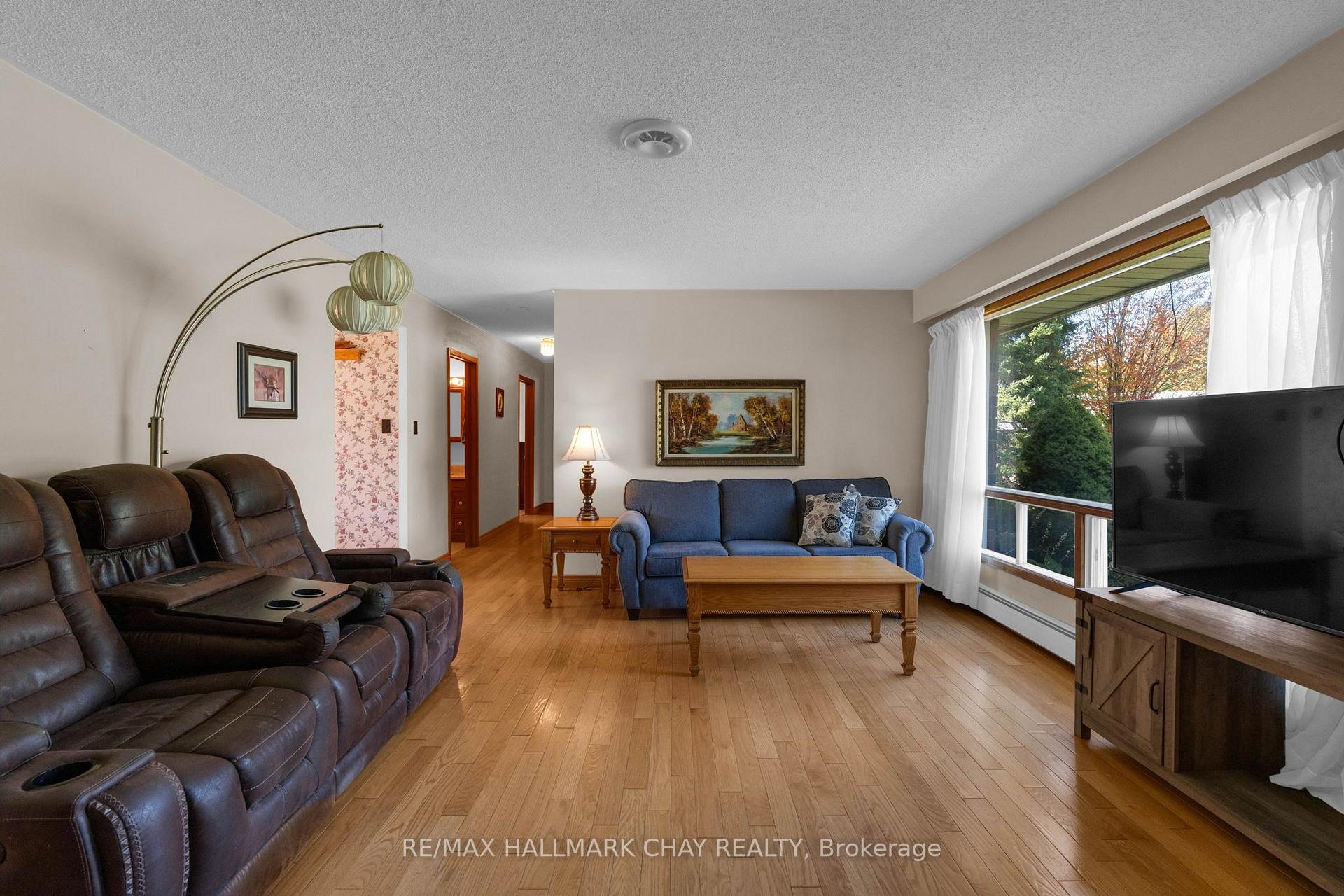 Photo 5 of 1855 Sunnidale Road, Springwater, Rural Springwater — HOMEH