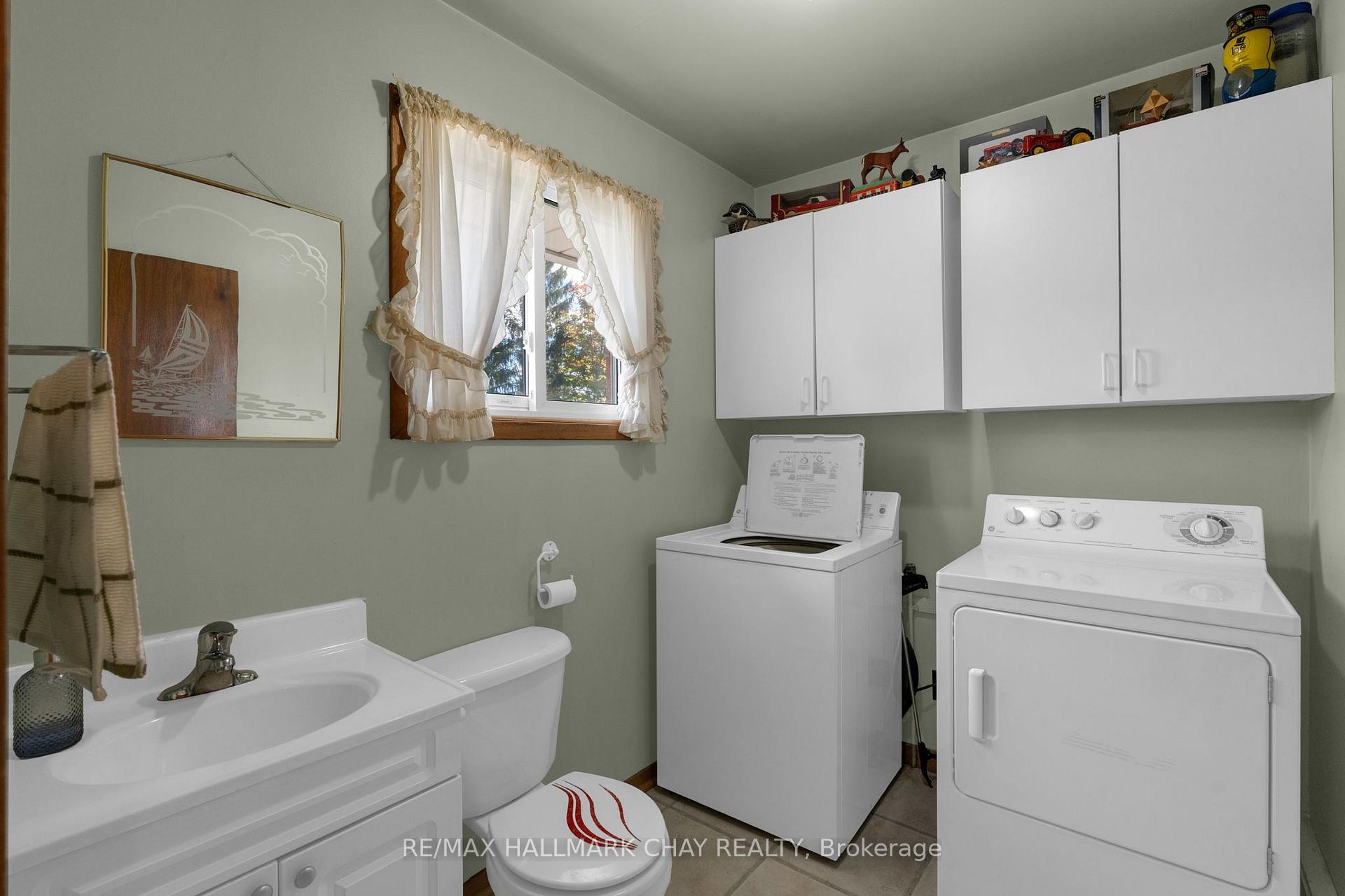 Photo 13 of 1855 Sunnidale Road, Springwater, Rural Springwater — HOMEH
