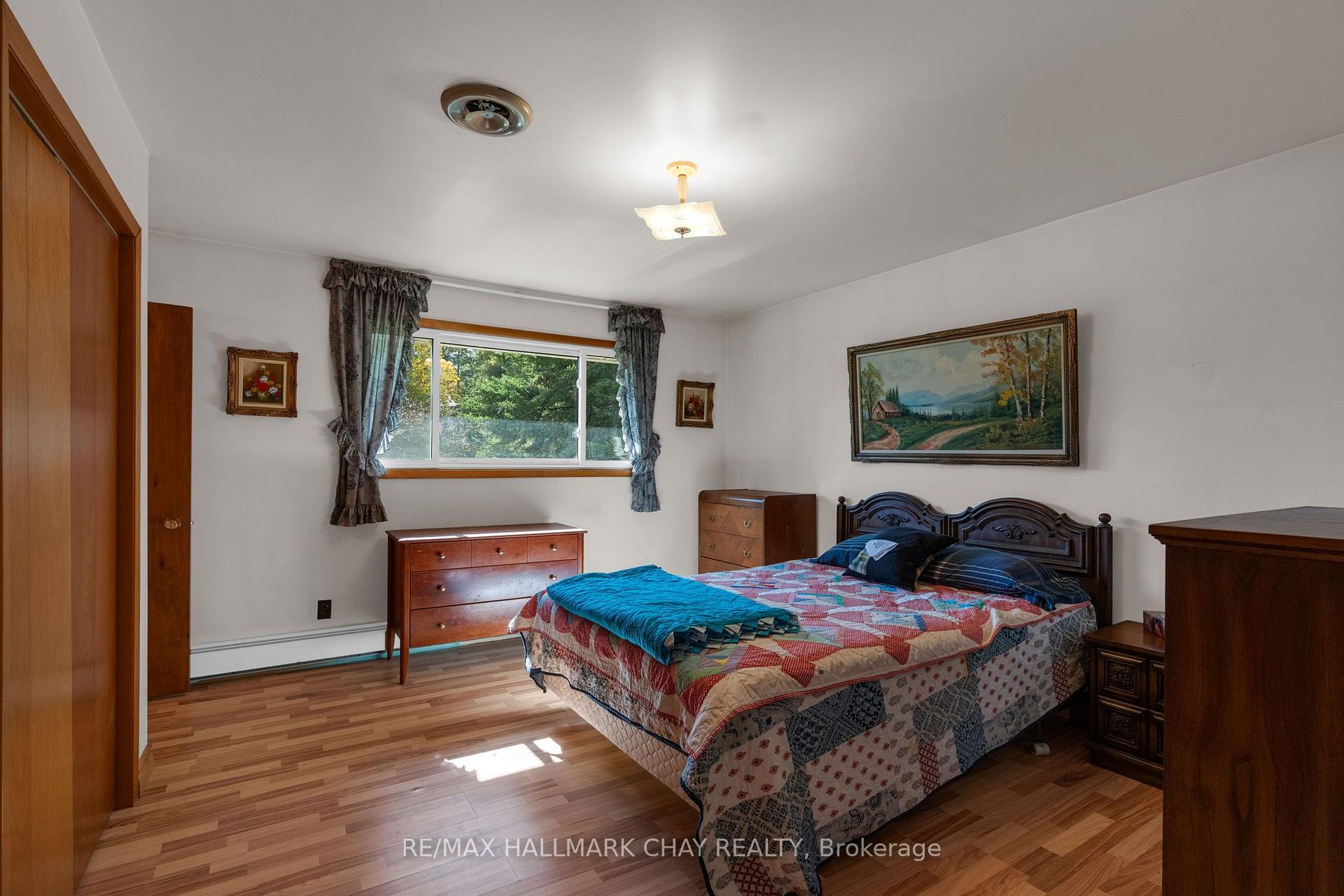 Photo 14 of 1855 Sunnidale Road, Springwater, Rural Springwater — HOMEH