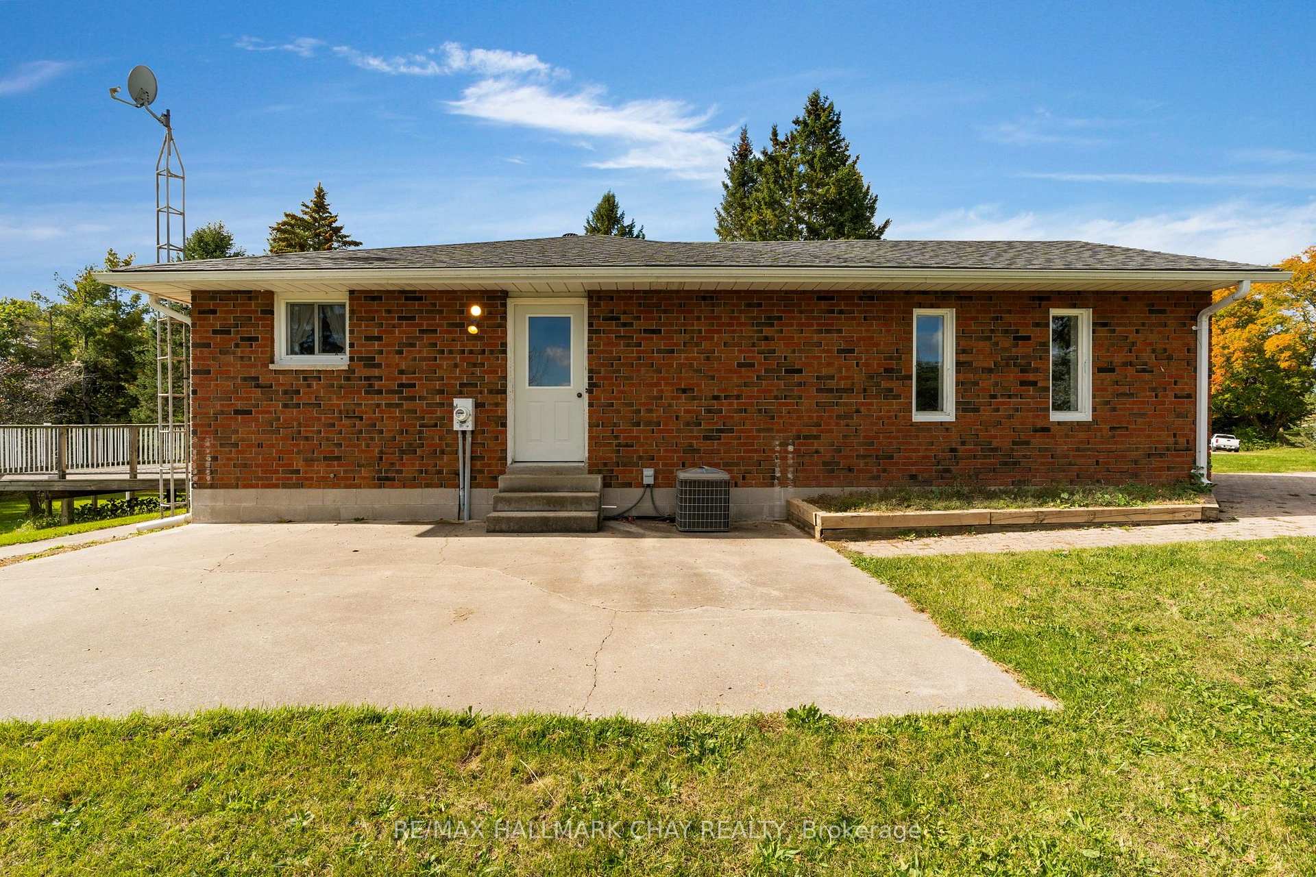 Photo 25 of 1855 Sunnidale Road, Springwater, Rural Springwater — HOMEH