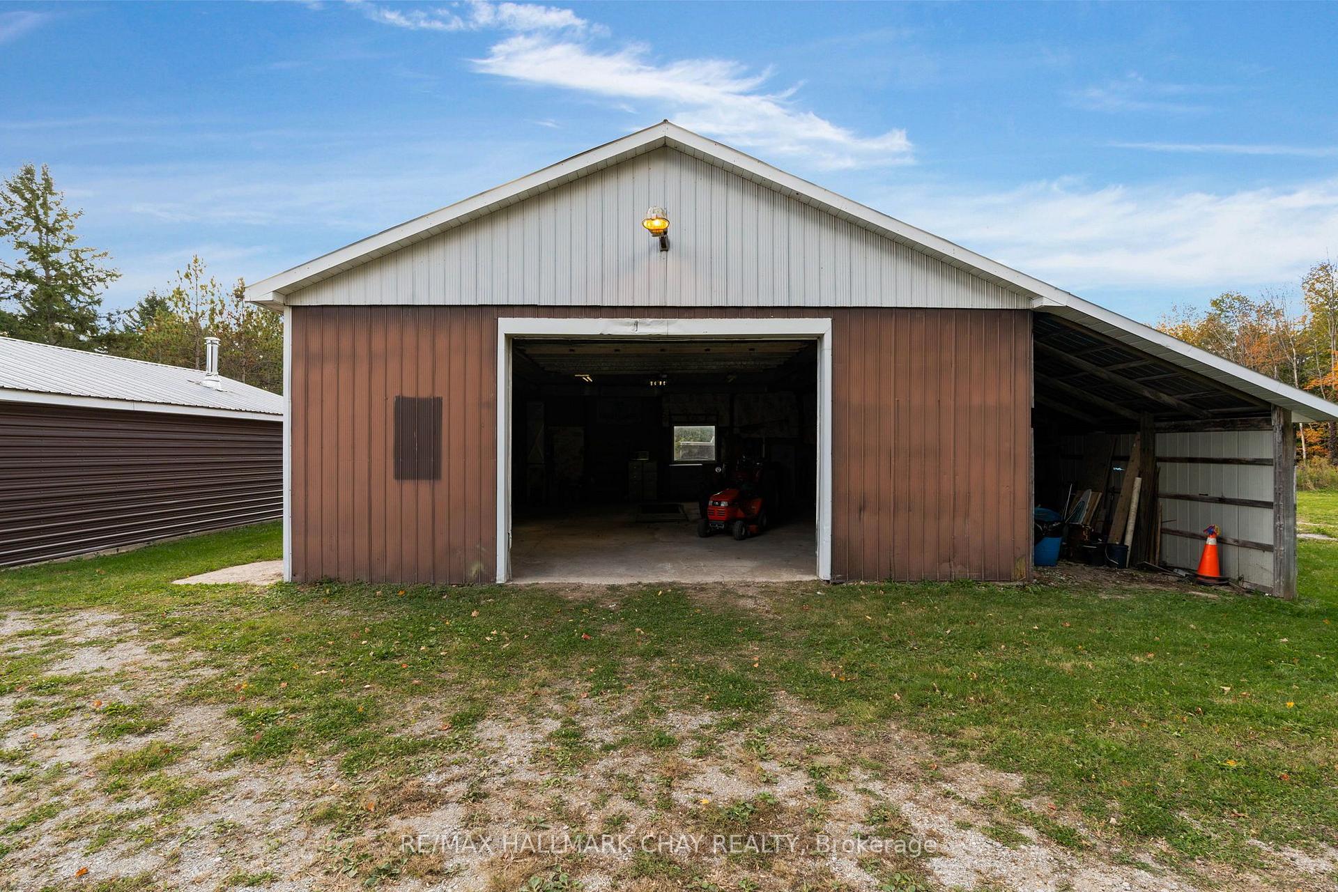 Photo 32 of 1855 Sunnidale Road, Springwater, Rural Springwater — HOMEH