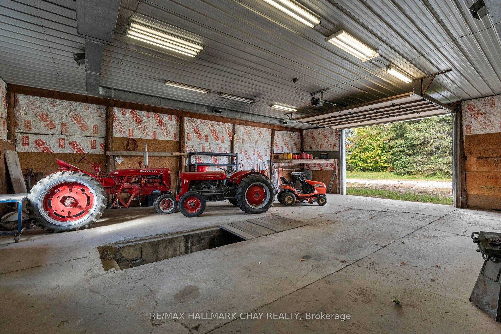 Photo 34 of 1855 Sunnidale Road, Springwater, Rural Springwater — HOMEH
