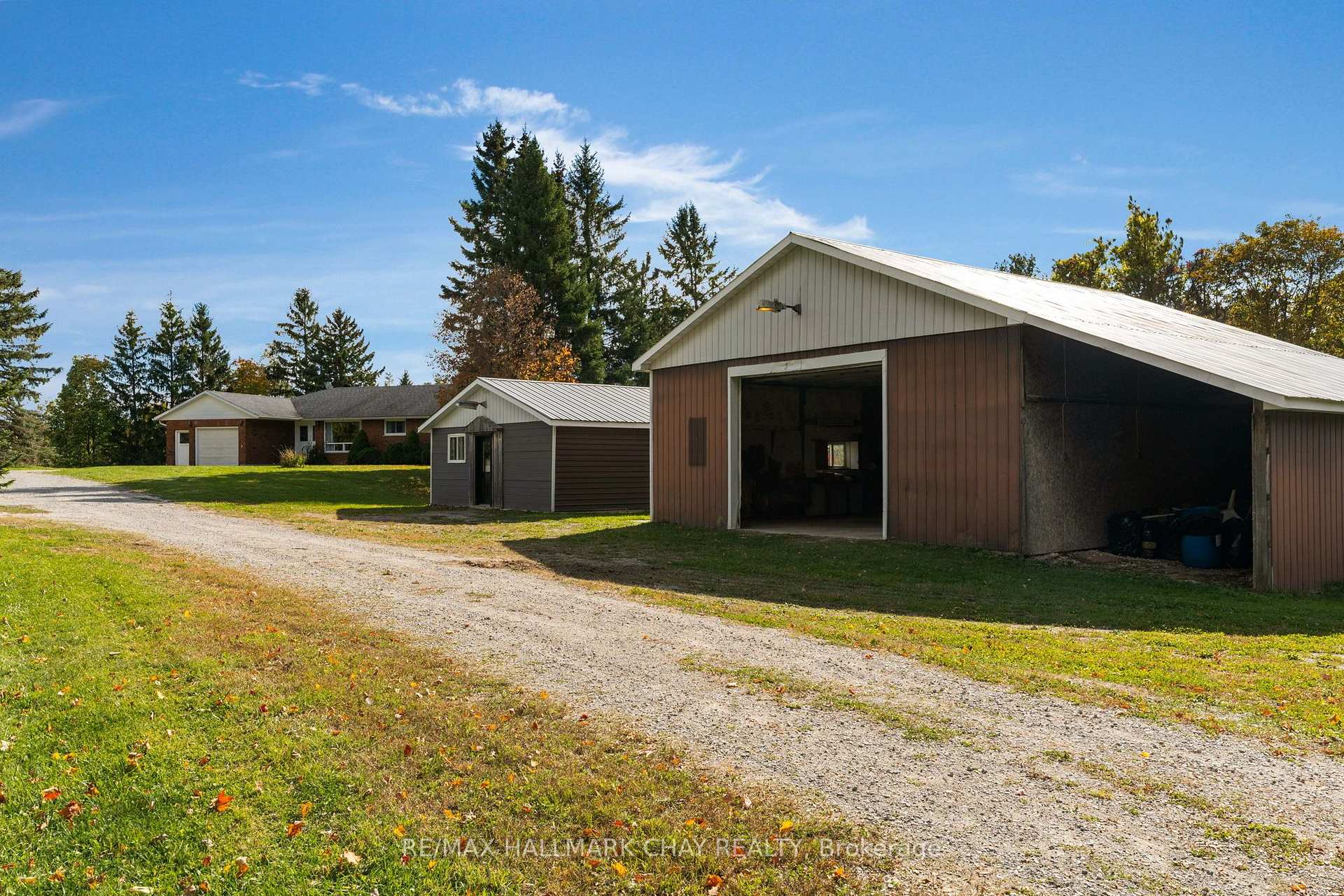 Photo 35 of 1855 Sunnidale Road, Springwater, Rural Springwater — HOMEH
