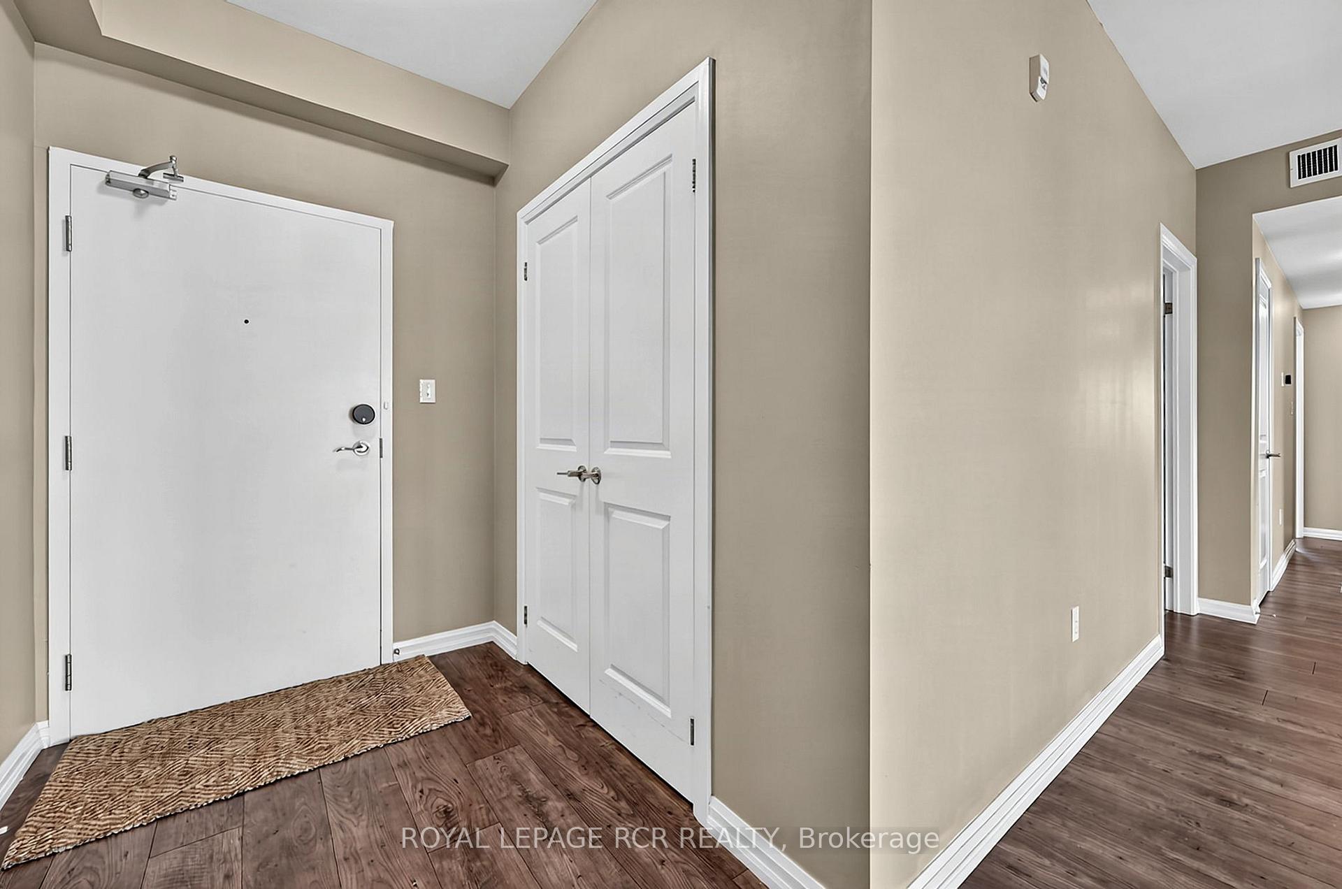 Photo 4 of Unit 502, 302 Essa Road, Barrie, 400 West — HOMEH