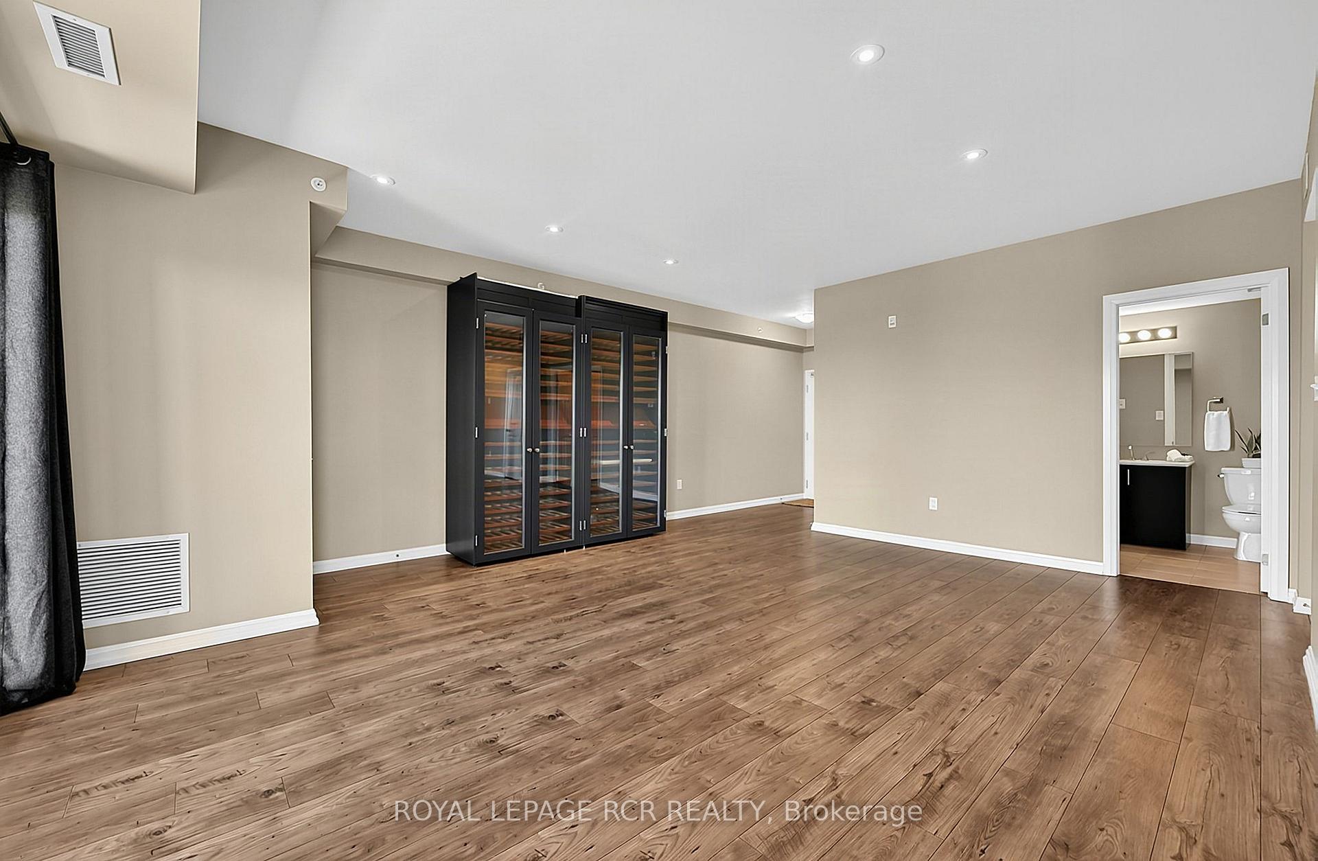 Photo 7 of Unit 502, 302 Essa Road, Barrie, 400 West — HOMEH