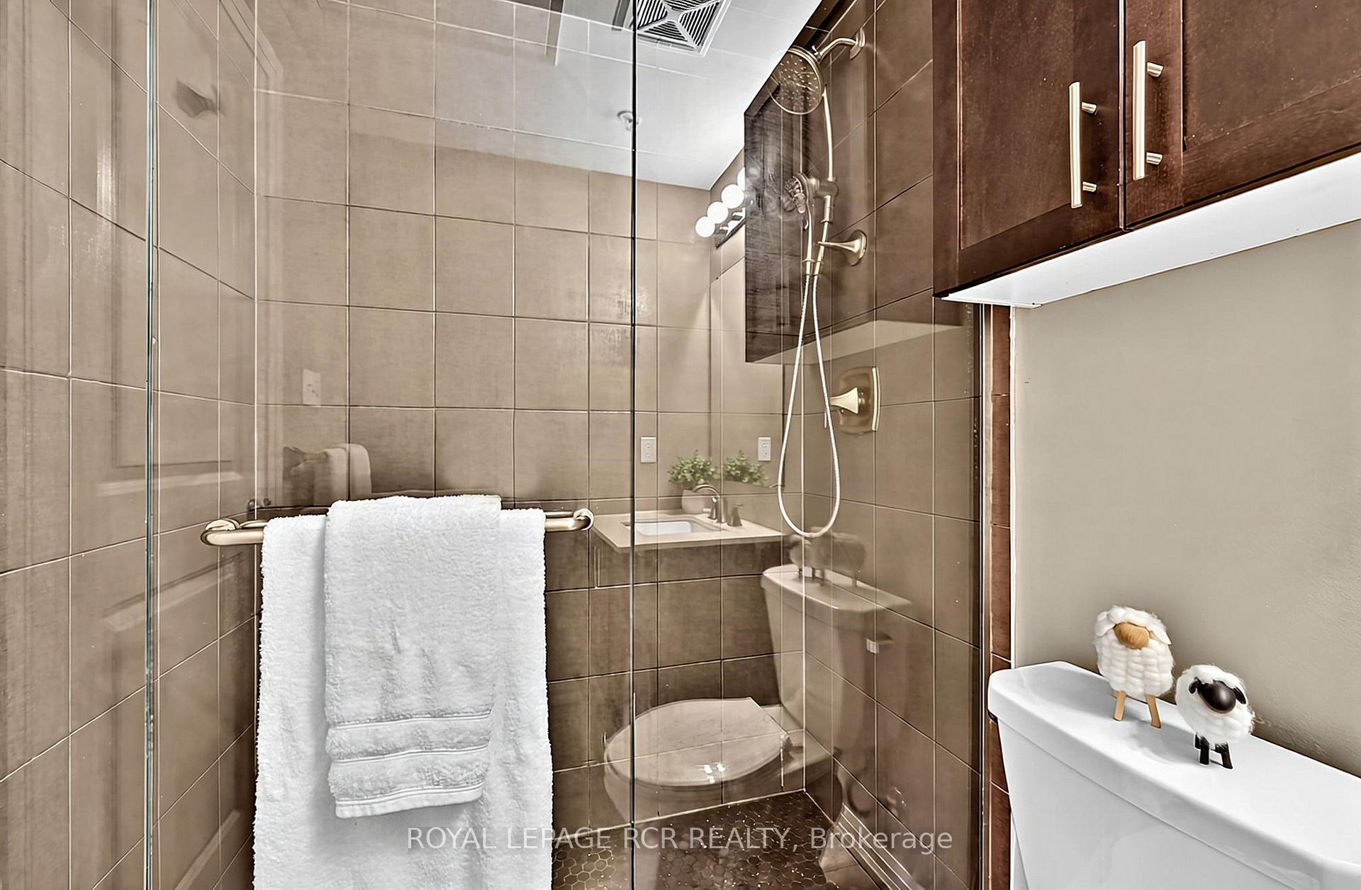Photo 29 of Unit 502, 302 Essa Road, Barrie, 400 West — HOMEH