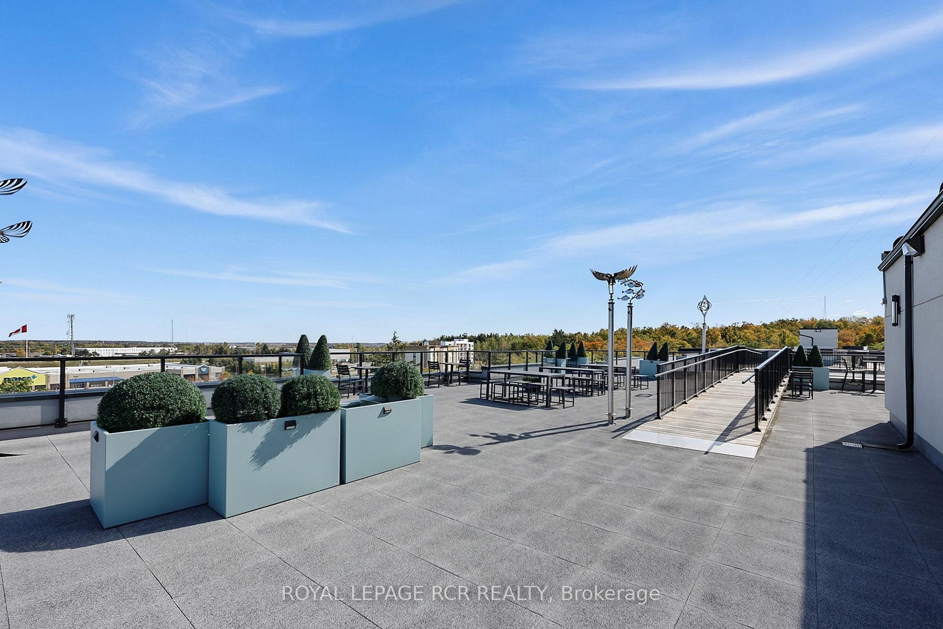 Photo 41 of Unit 502, 302 Essa Road, Barrie, 400 West — HOMEH