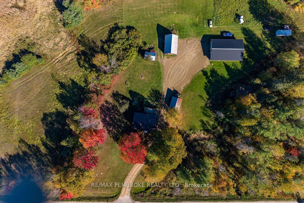 Photo 29 of 37800 41 Highway, North Algona Wilberforce, North Algona/Wilberforce Twp — HOMEH