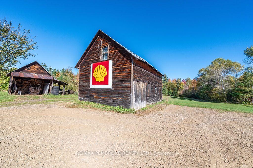 Photo 37 of 37800 41 Highway, North Algona Wilberforce, North Algona/Wilberforce Twp — HOMEH